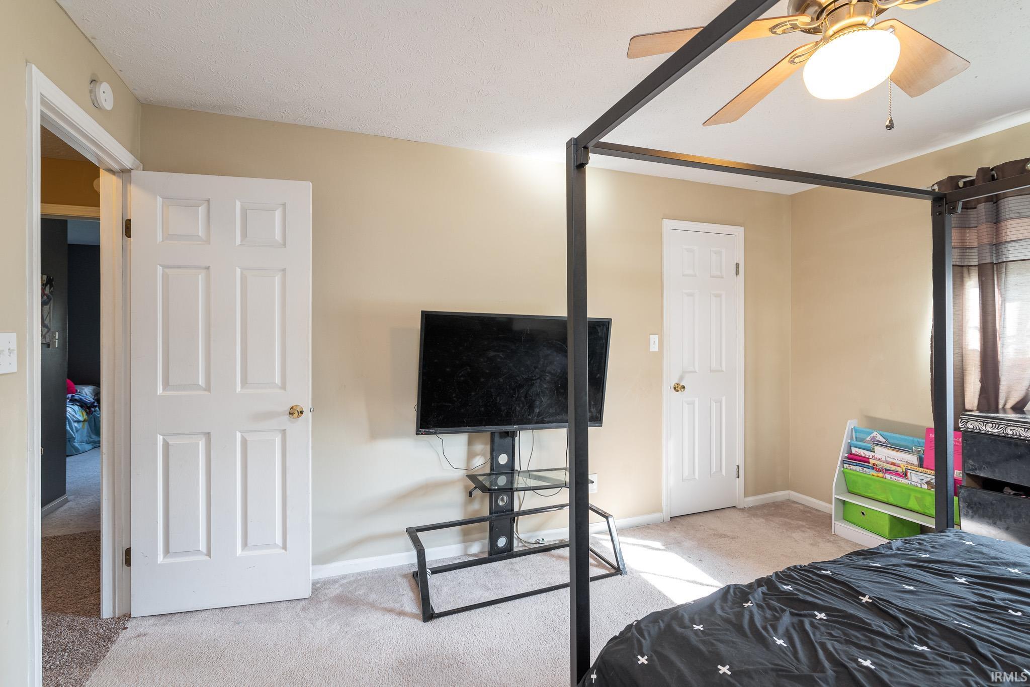 1206 Blue Jay Drive