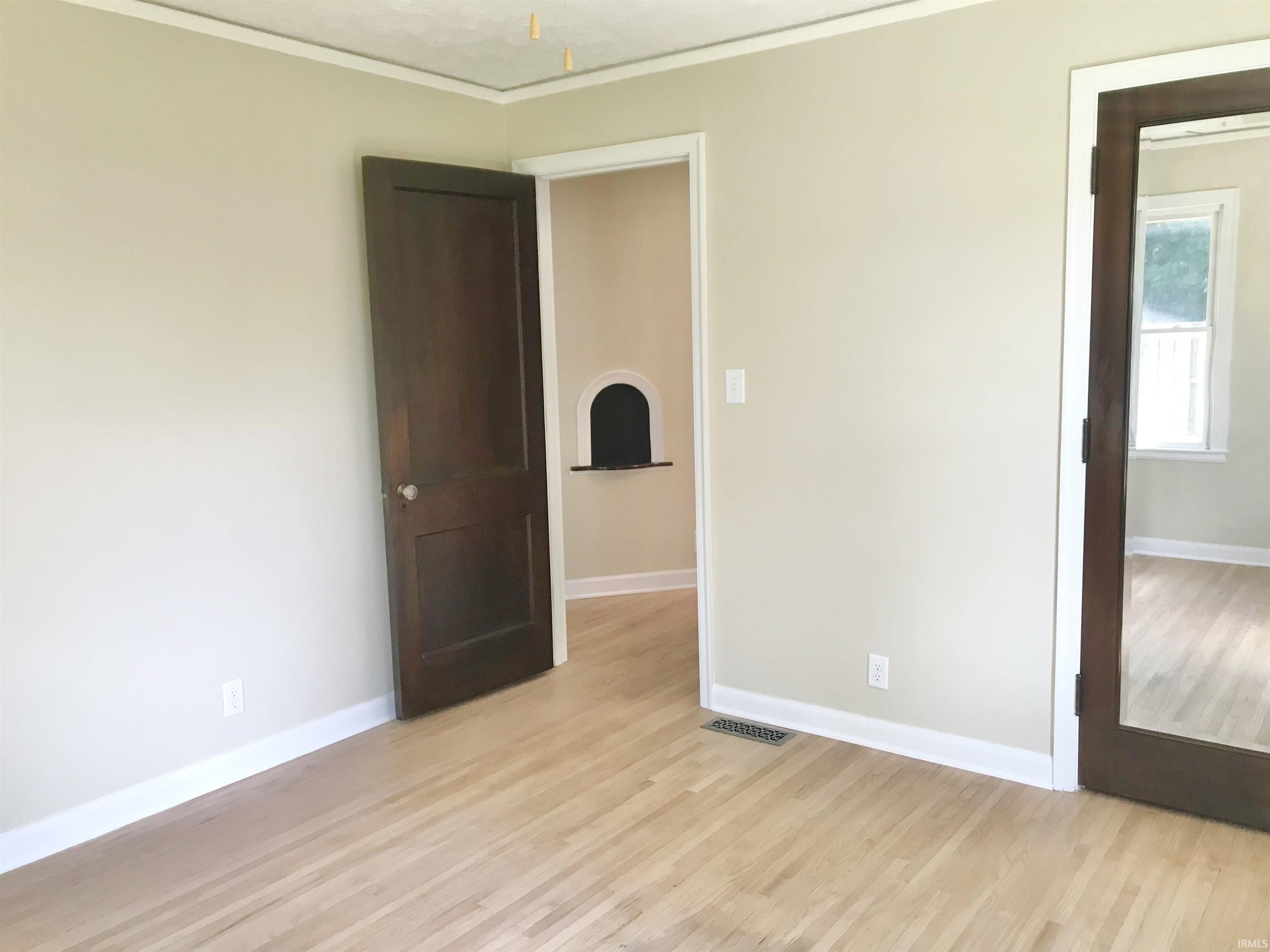 1005 E Walnut Street