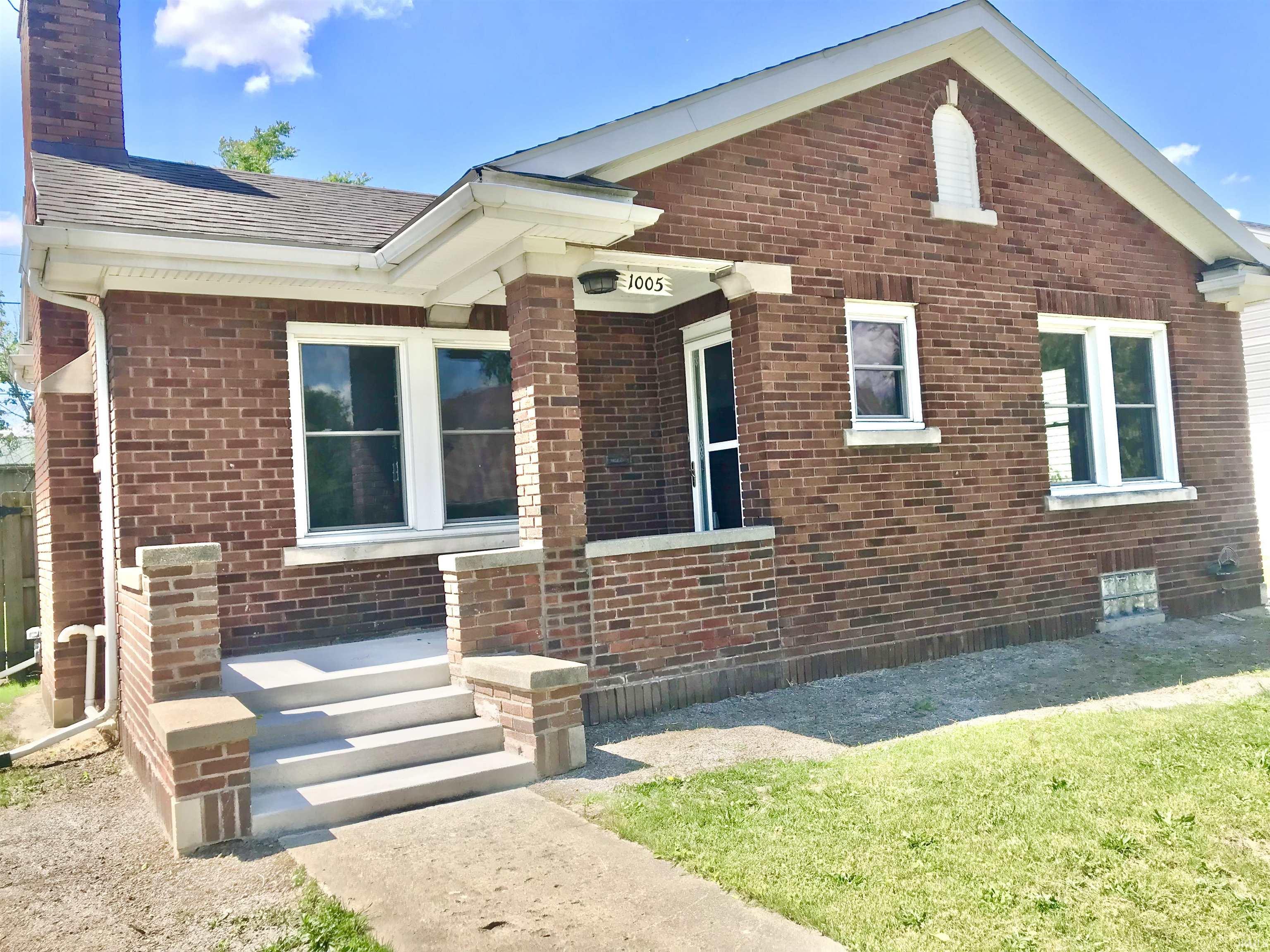 1005 E Walnut Street