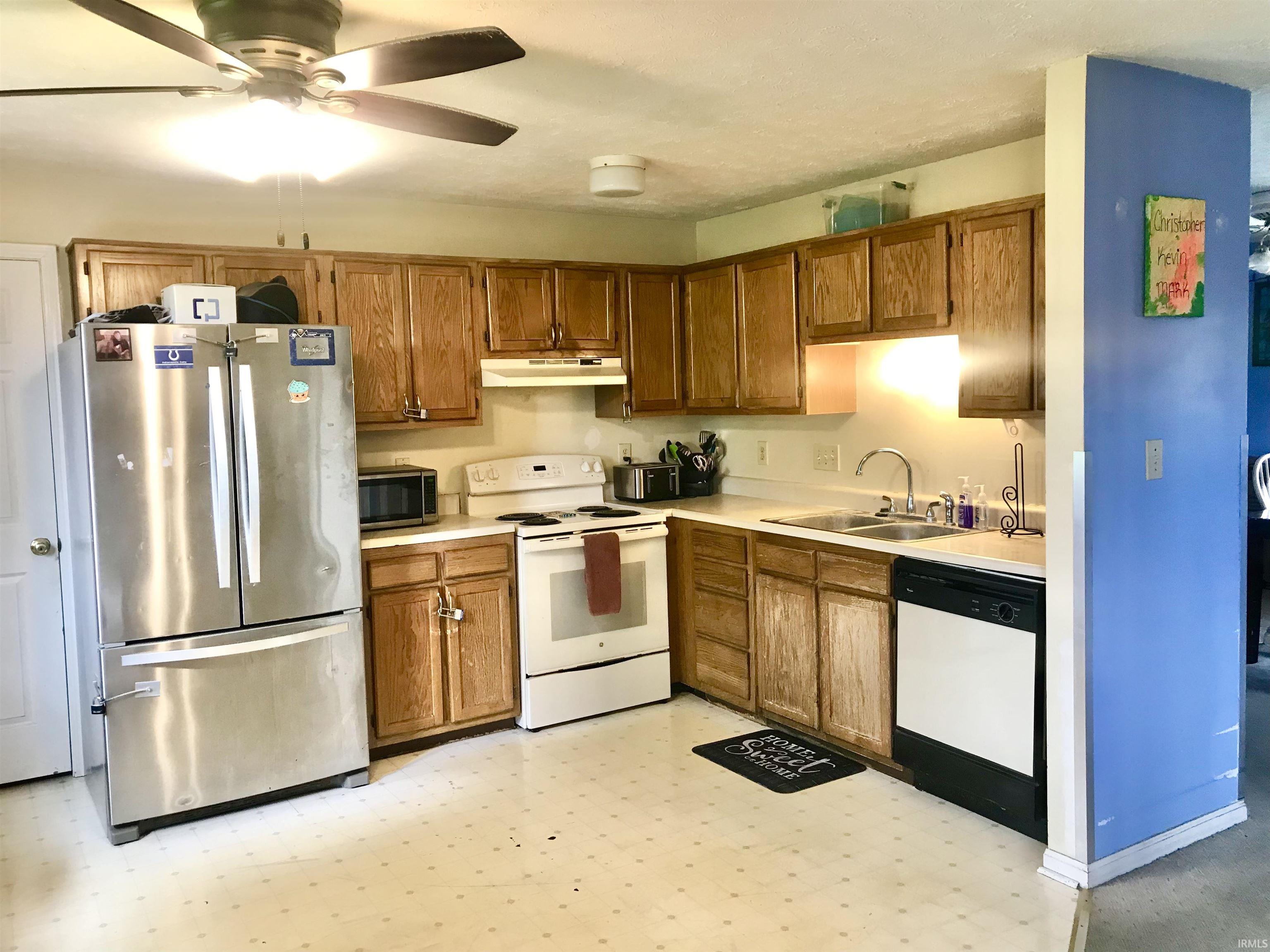 225 Hummingbird Drive