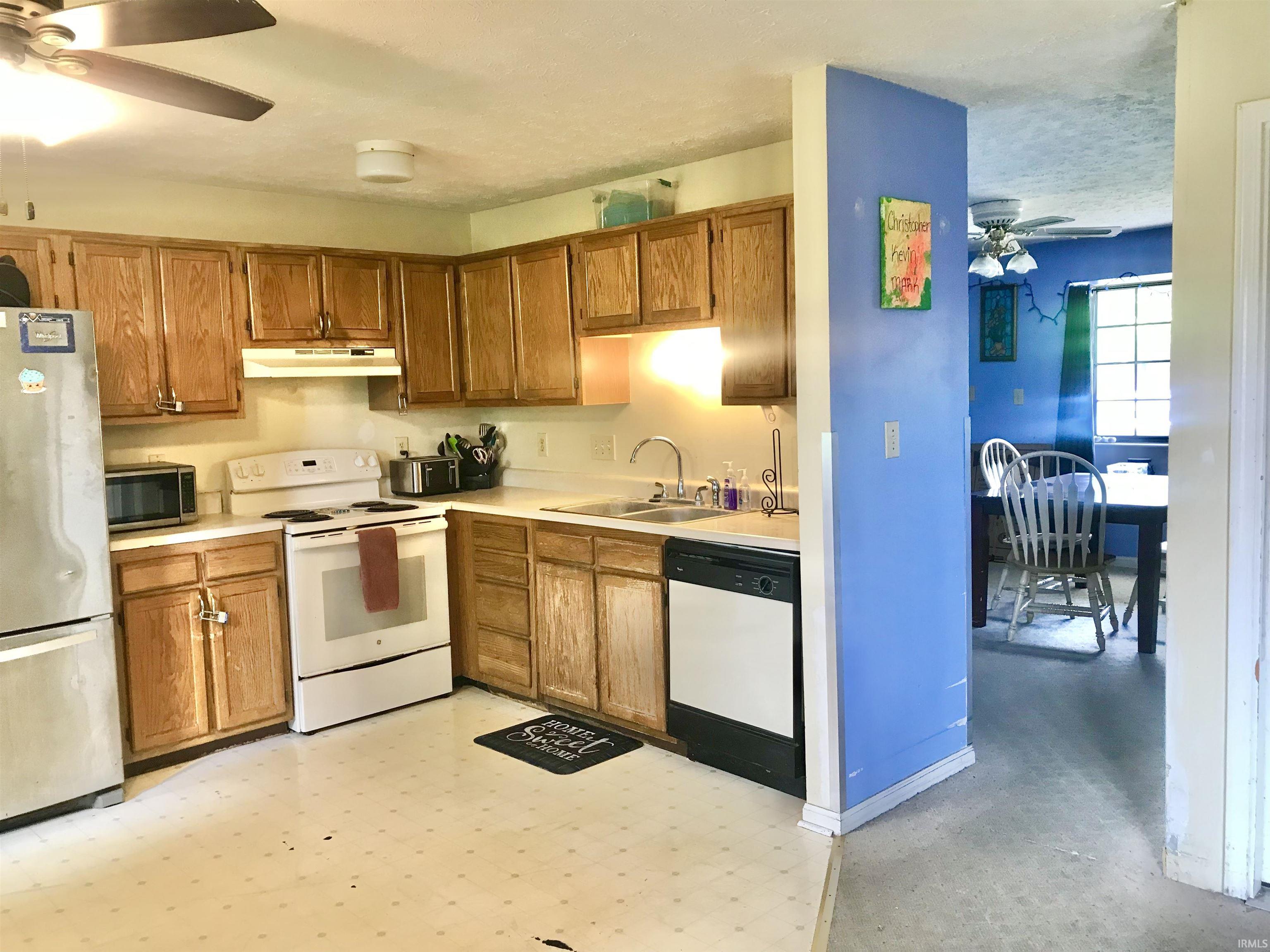 225 Hummingbird Drive