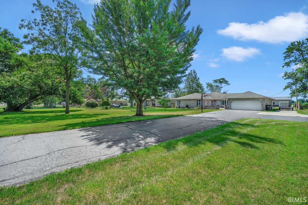 1403 W Zartman Street