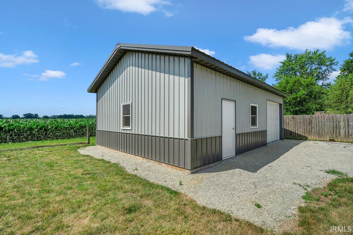 1403 W Zartman Street