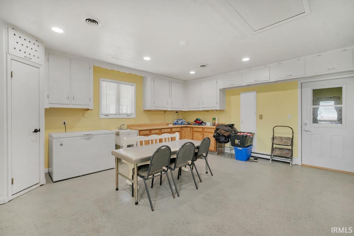 1403 W Zartman Street