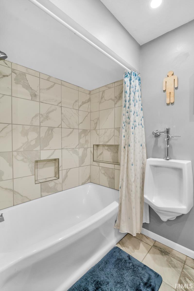 1403 W Zartman Street