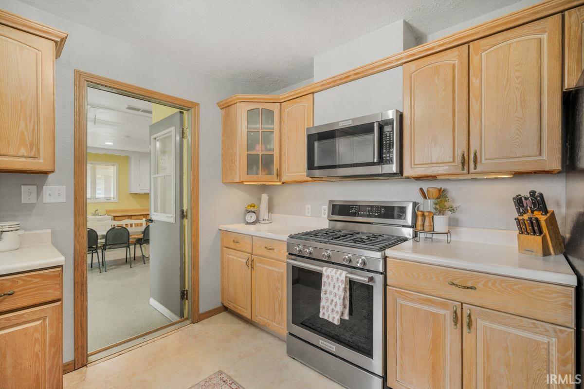 1403 W Zartman Street