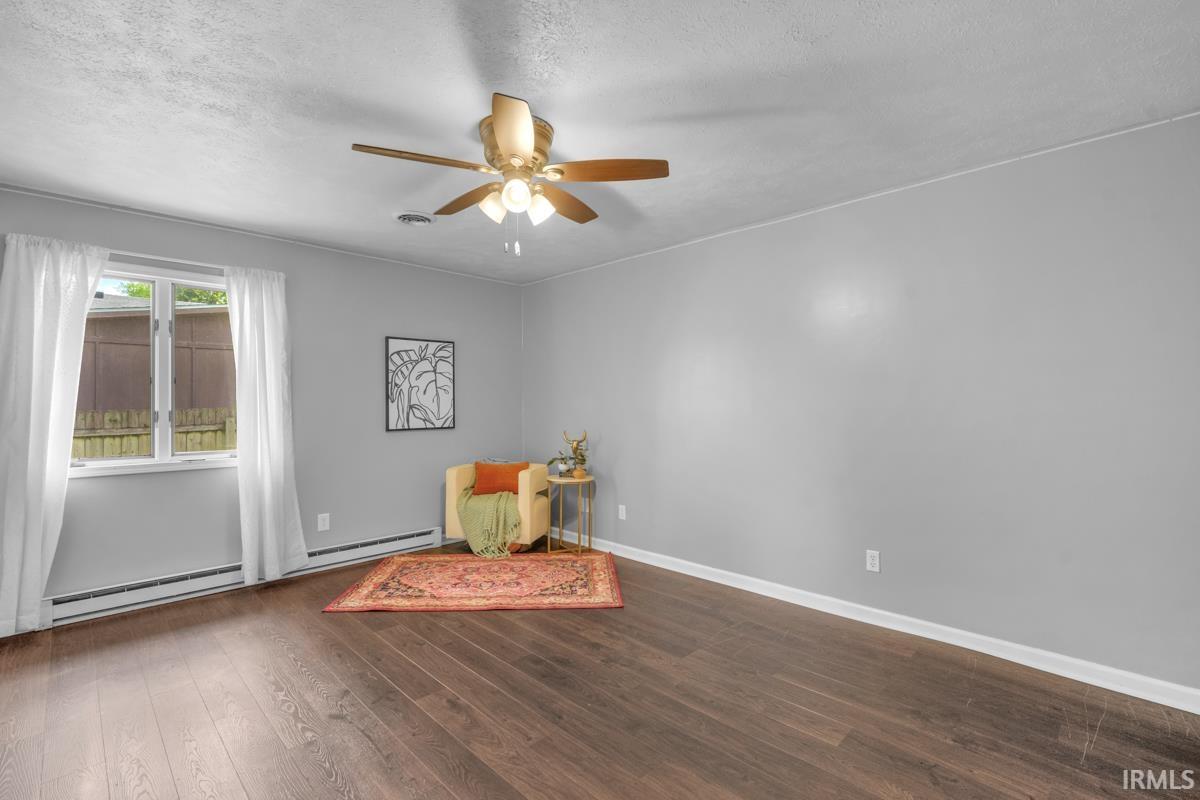 1403 W Zartman Street