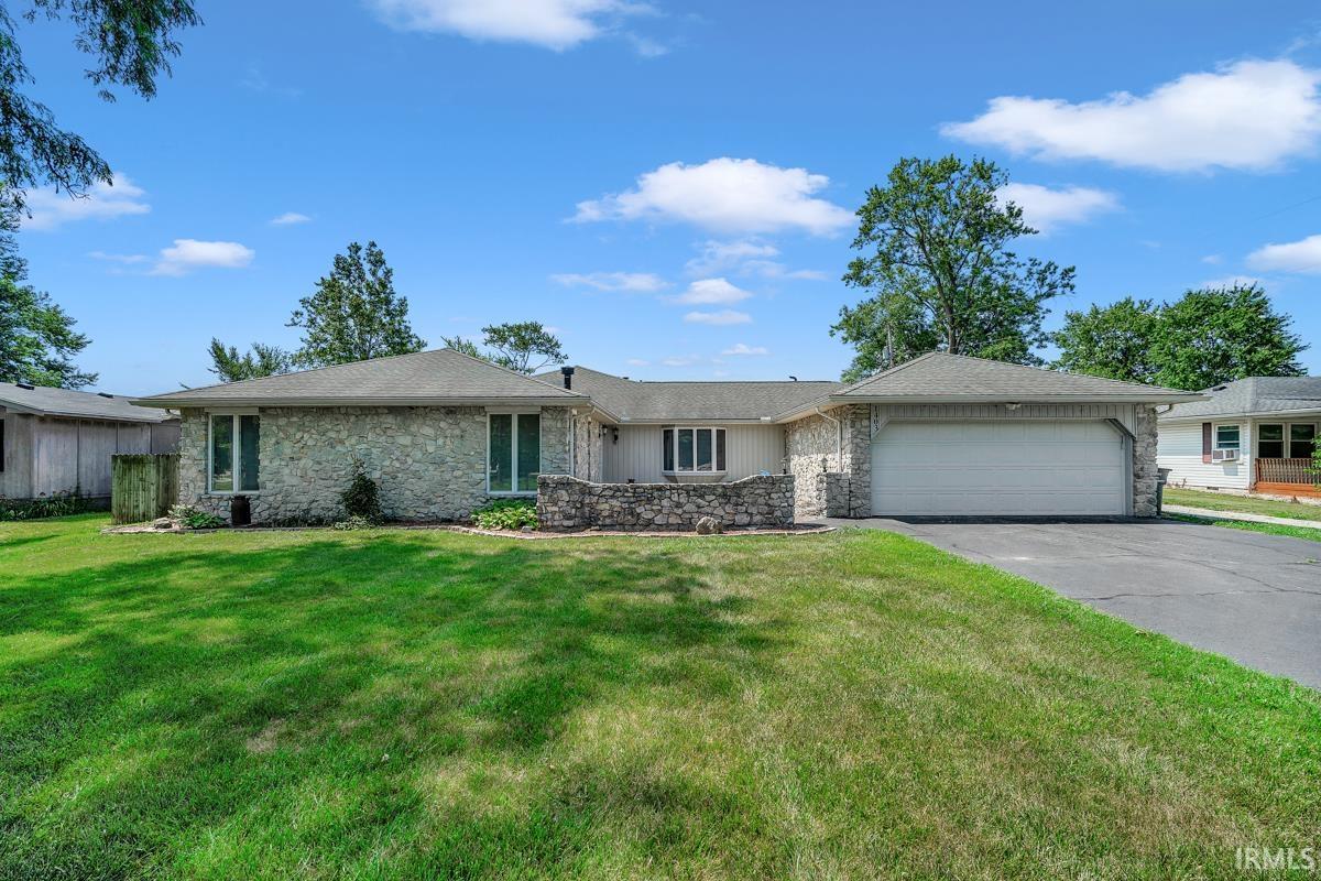 1403 W Zartman Street