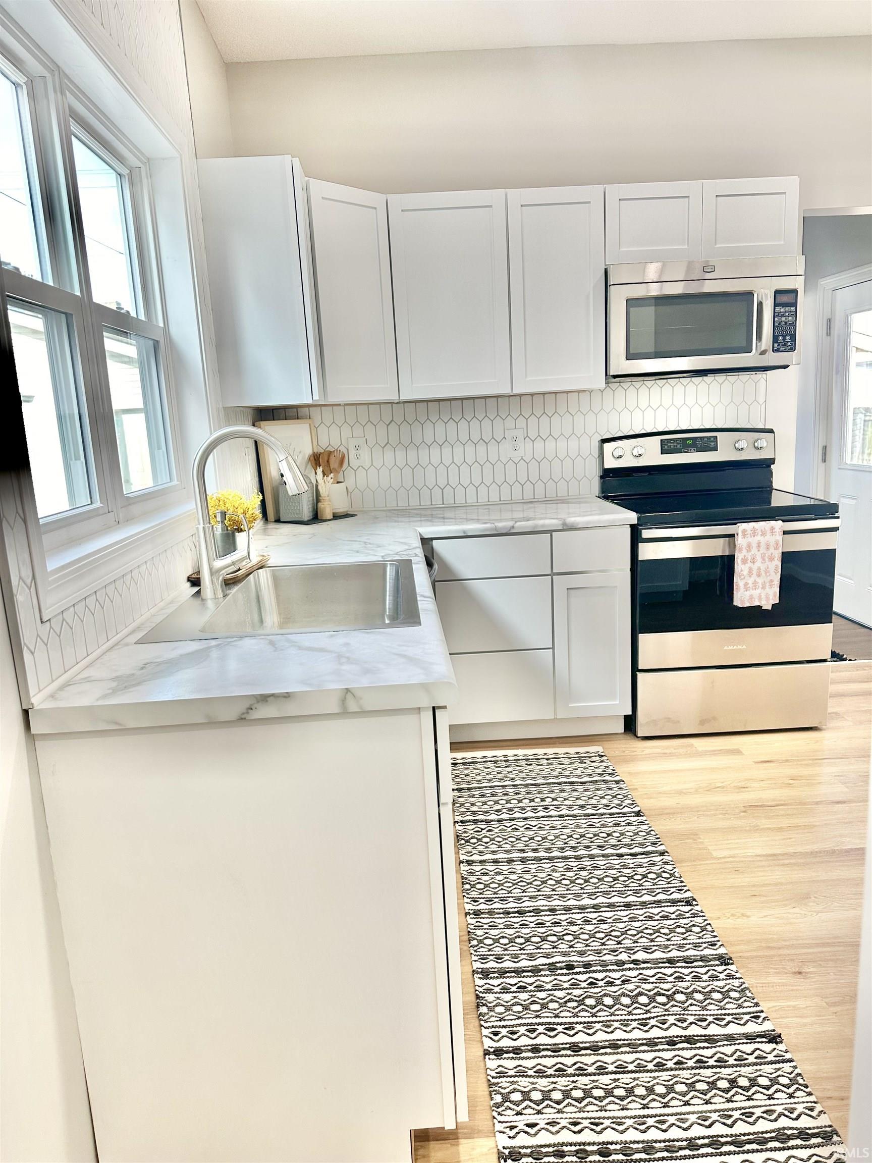 366 W 7th Street