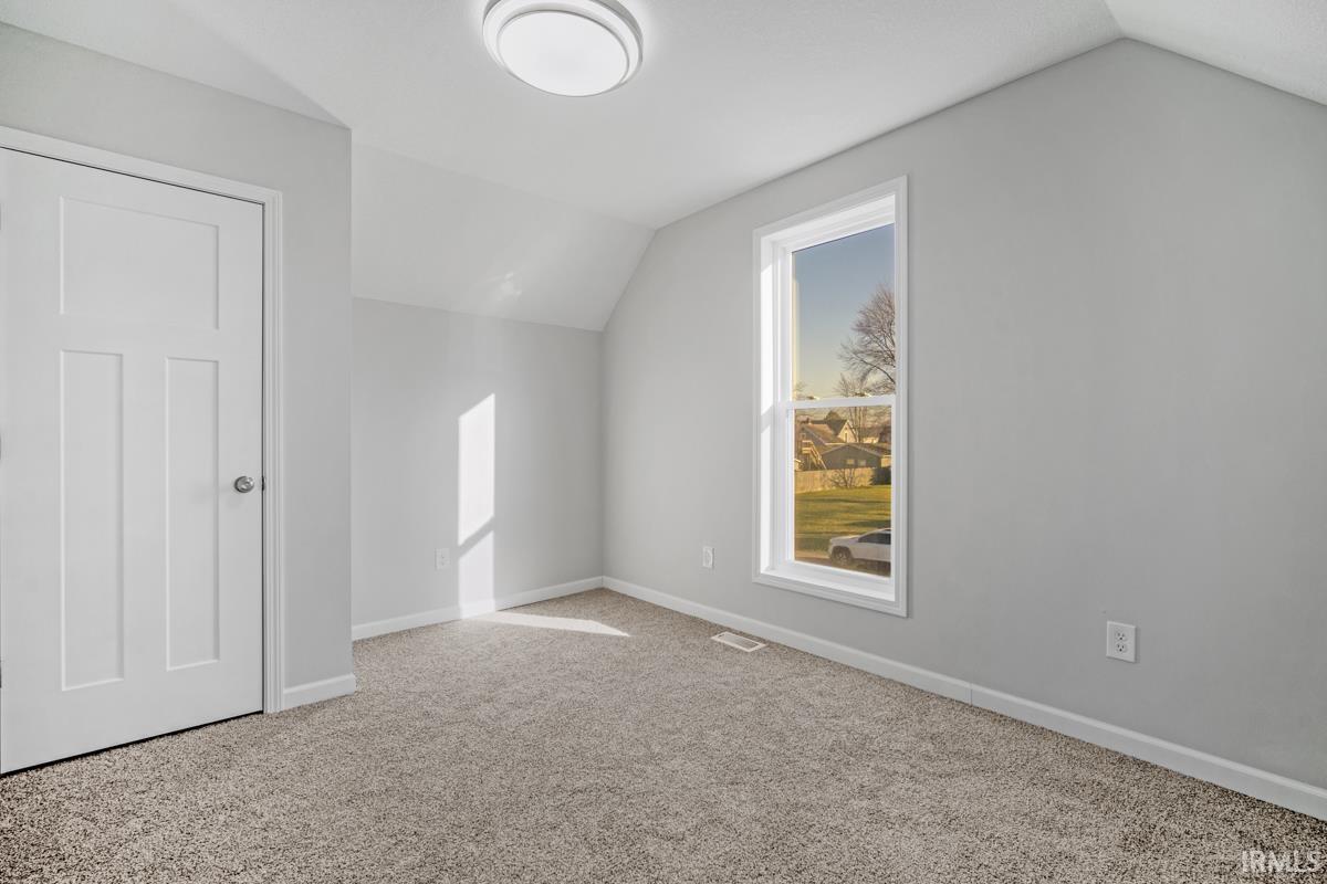 366 W 7th Street