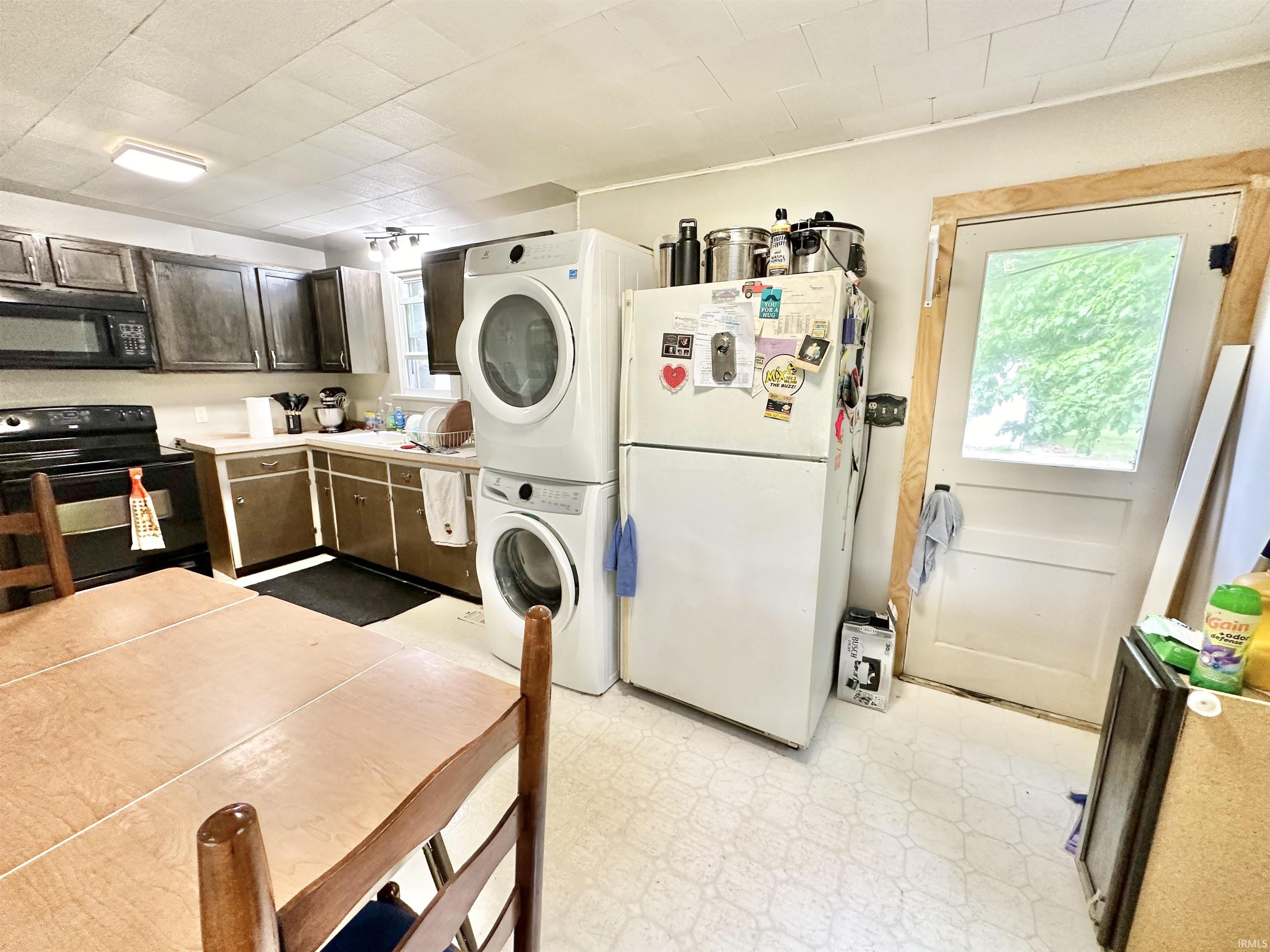 1384 E State Road 218