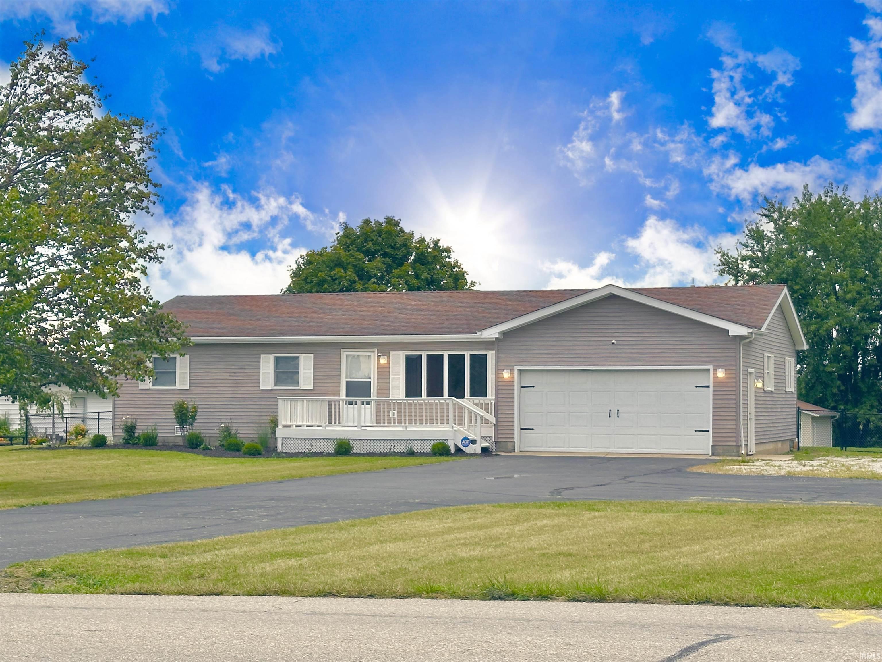 7931 STRAWTOWN Pike