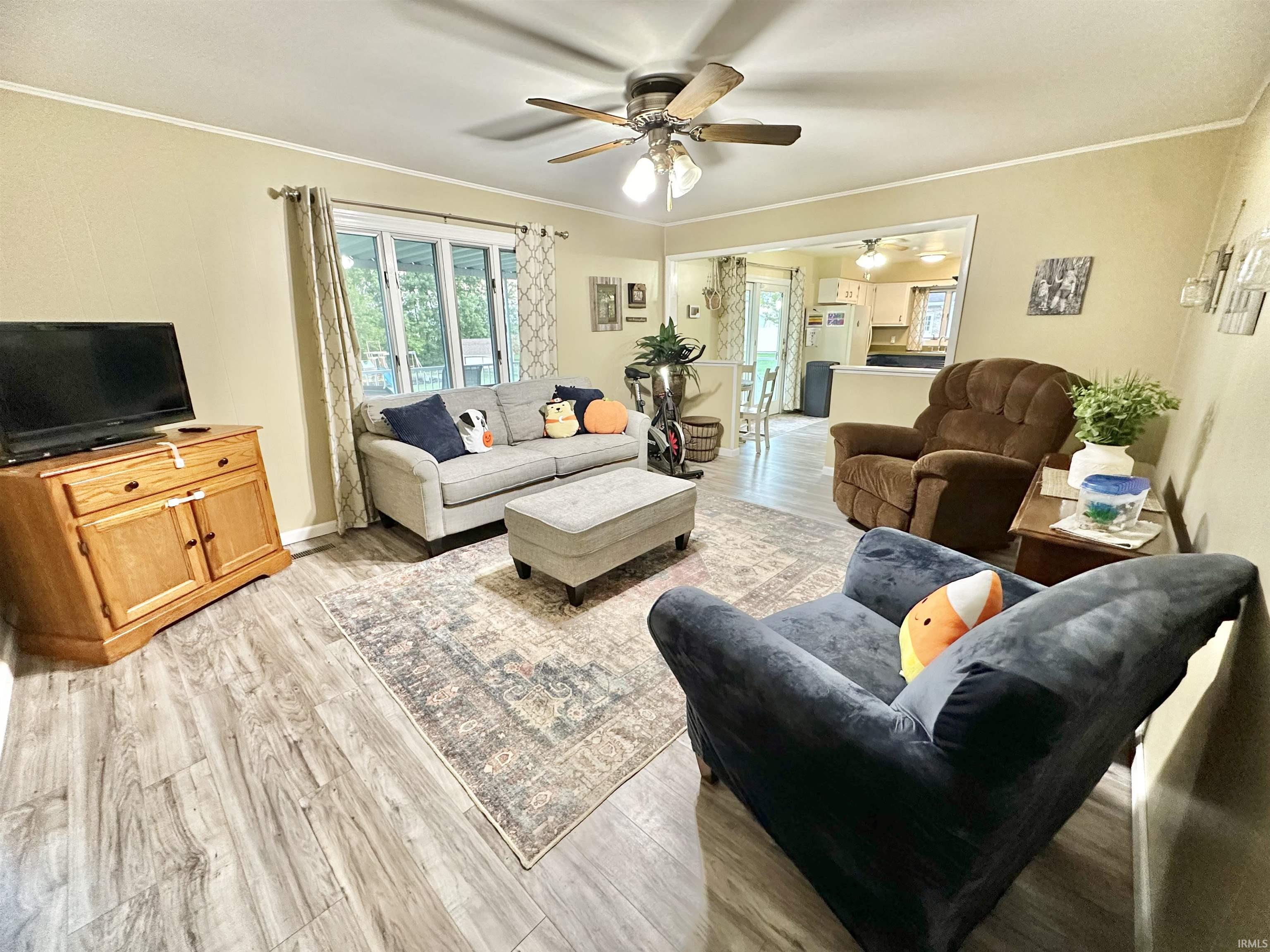 7931 STRAWTOWN Pike