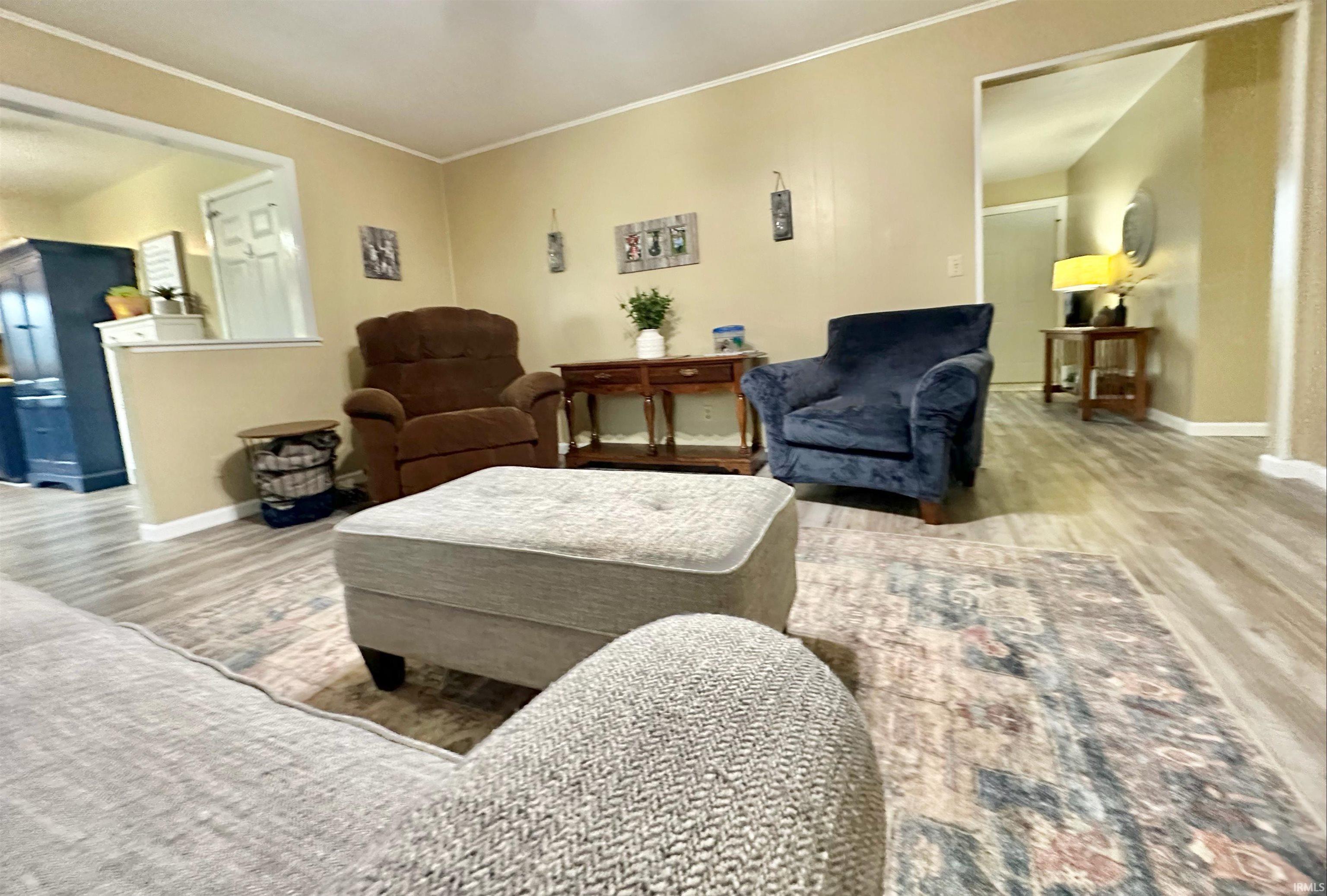 7931 STRAWTOWN Pike