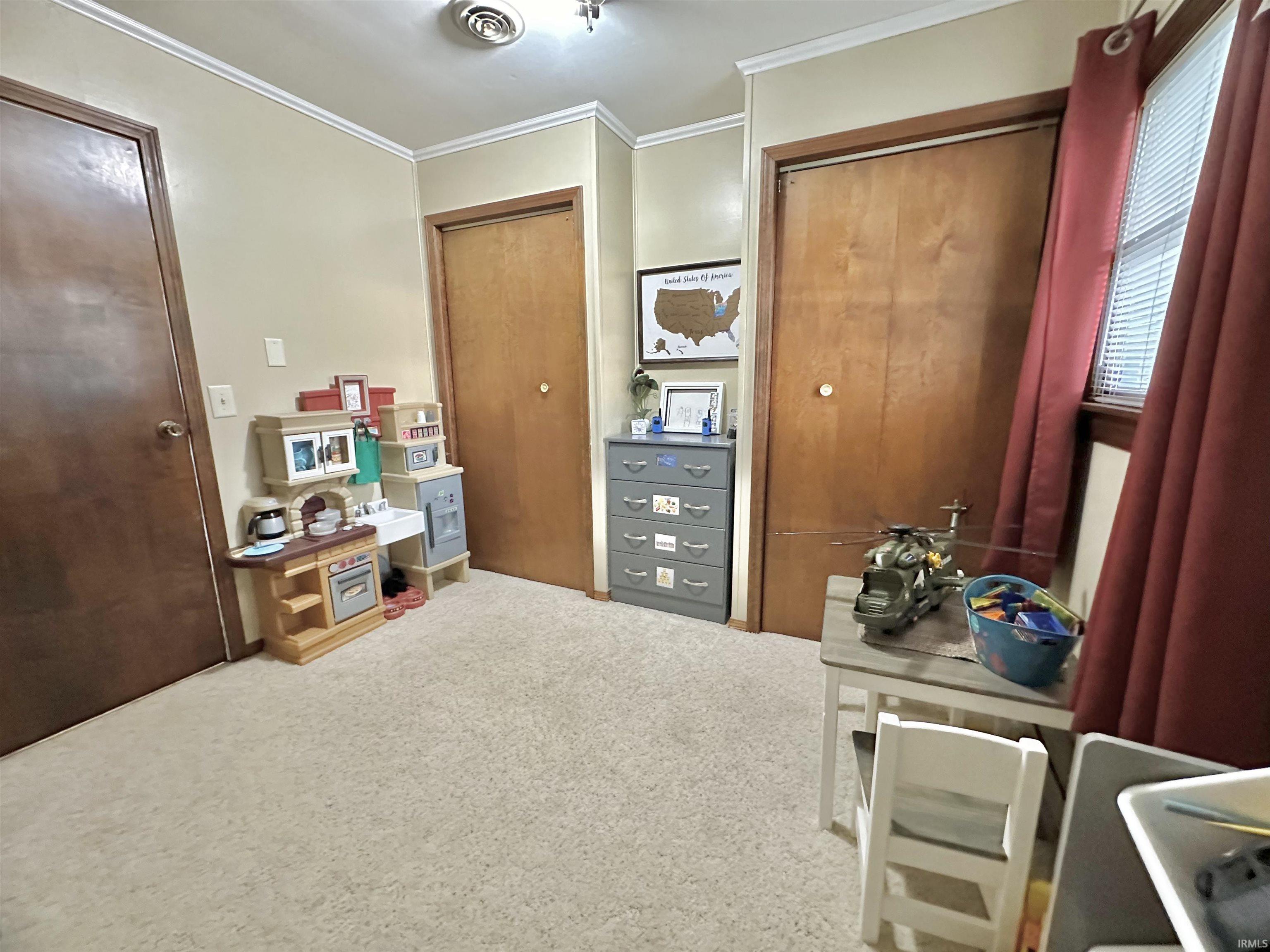7931 STRAWTOWN Pike