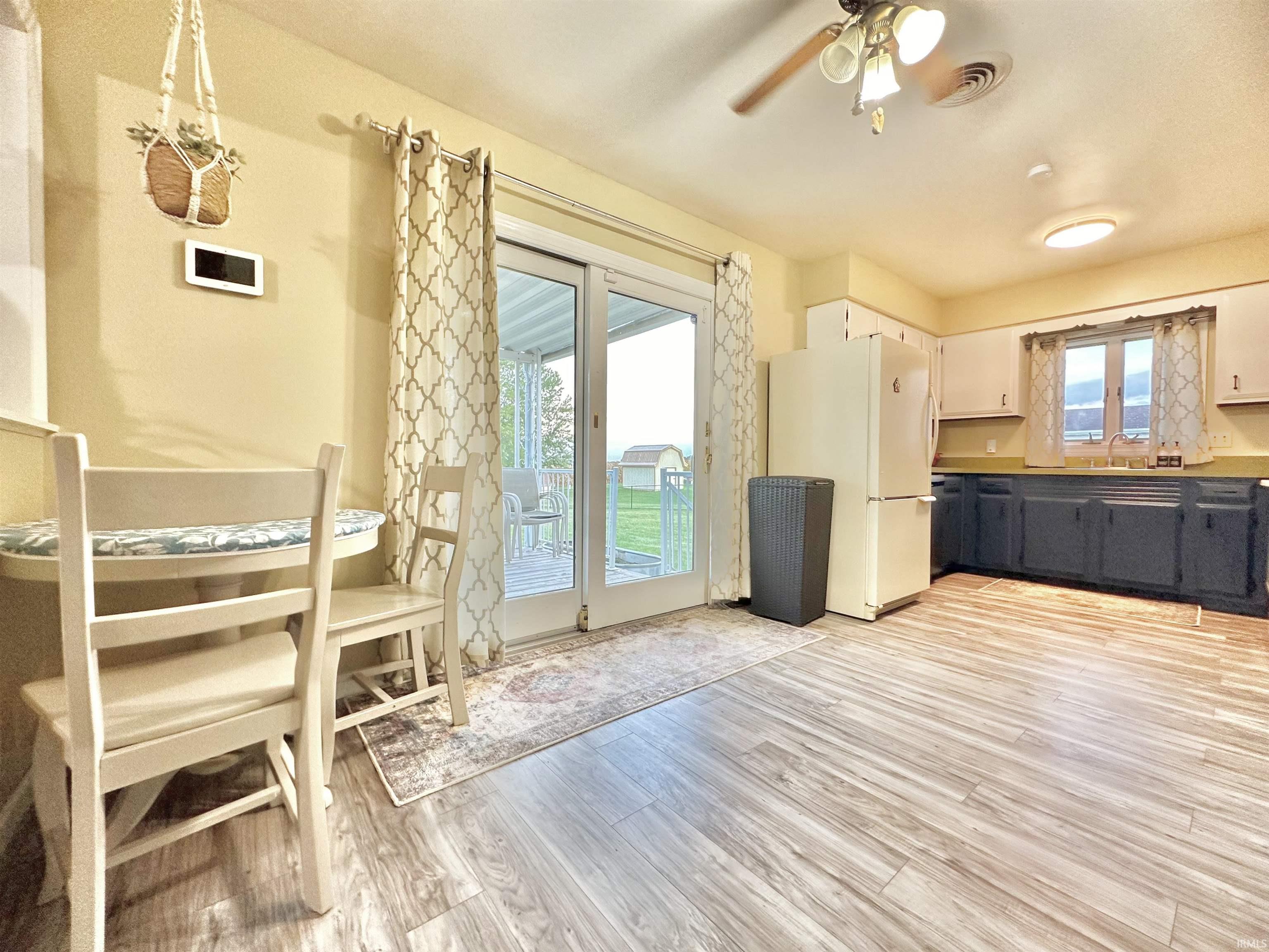 7931 STRAWTOWN Pike