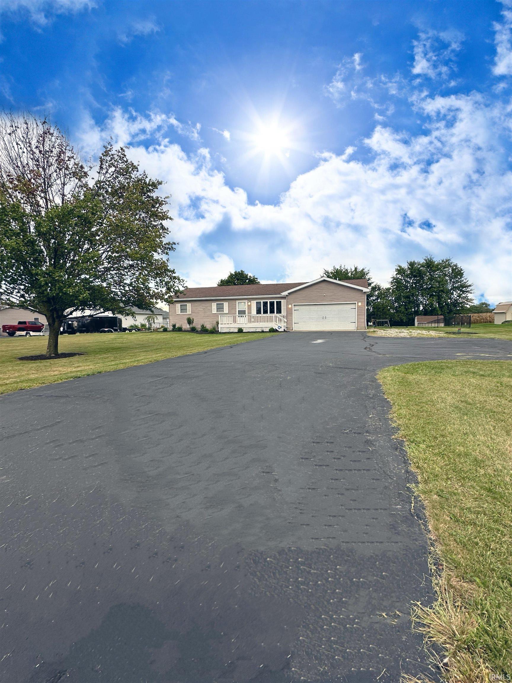 7931 STRAWTOWN Pike