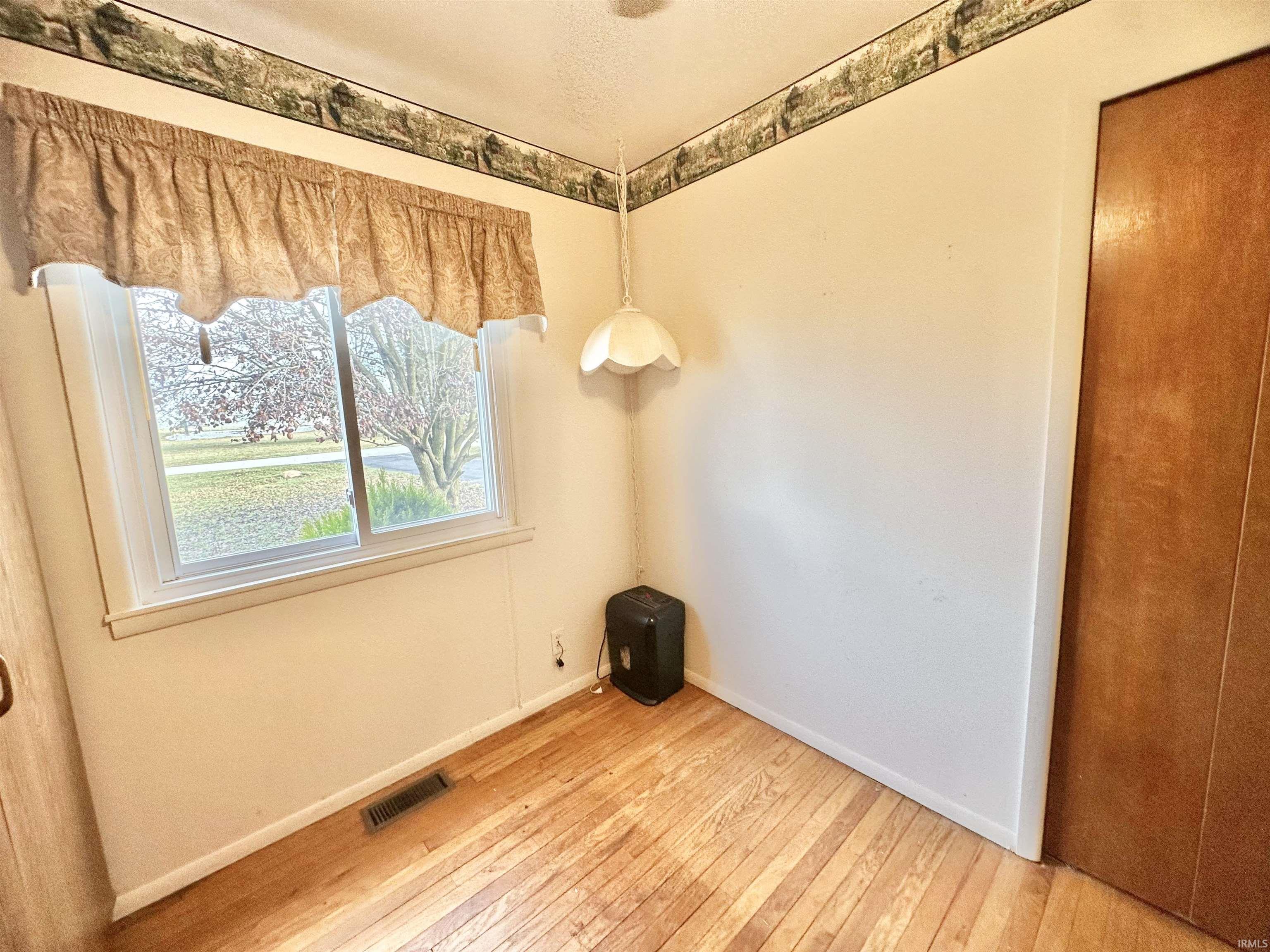 323 S 1100 East