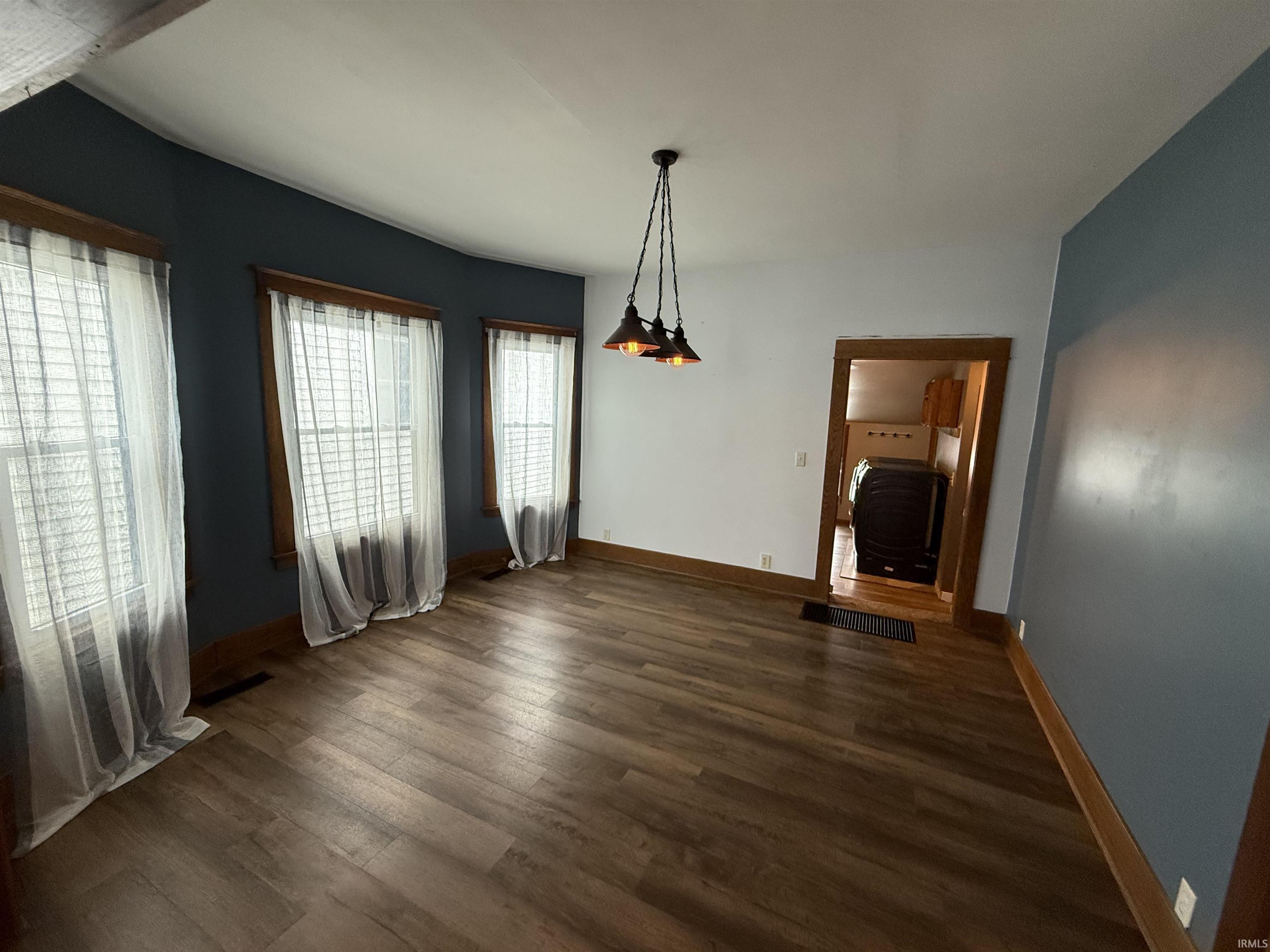 373 W 3rd Street