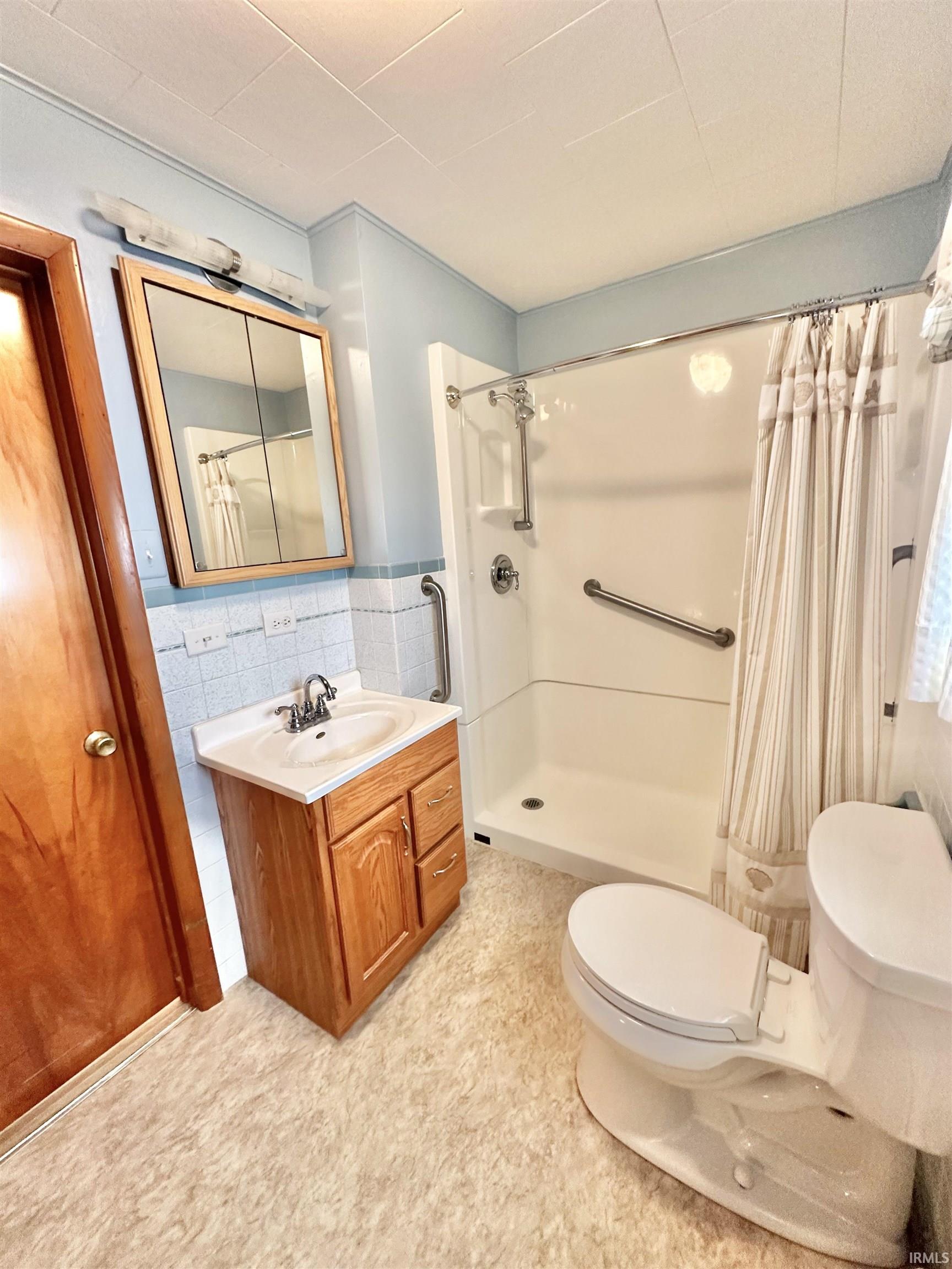 228 E Railroad Street