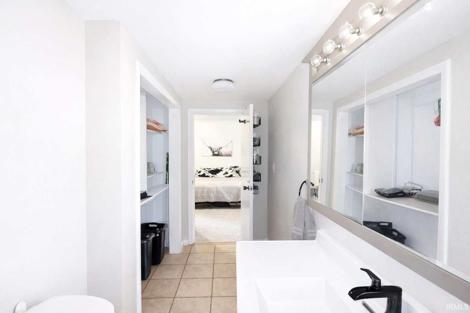 1136 S Delphos Street