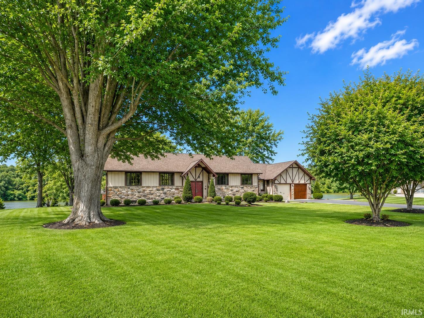 10 Green Hills Court