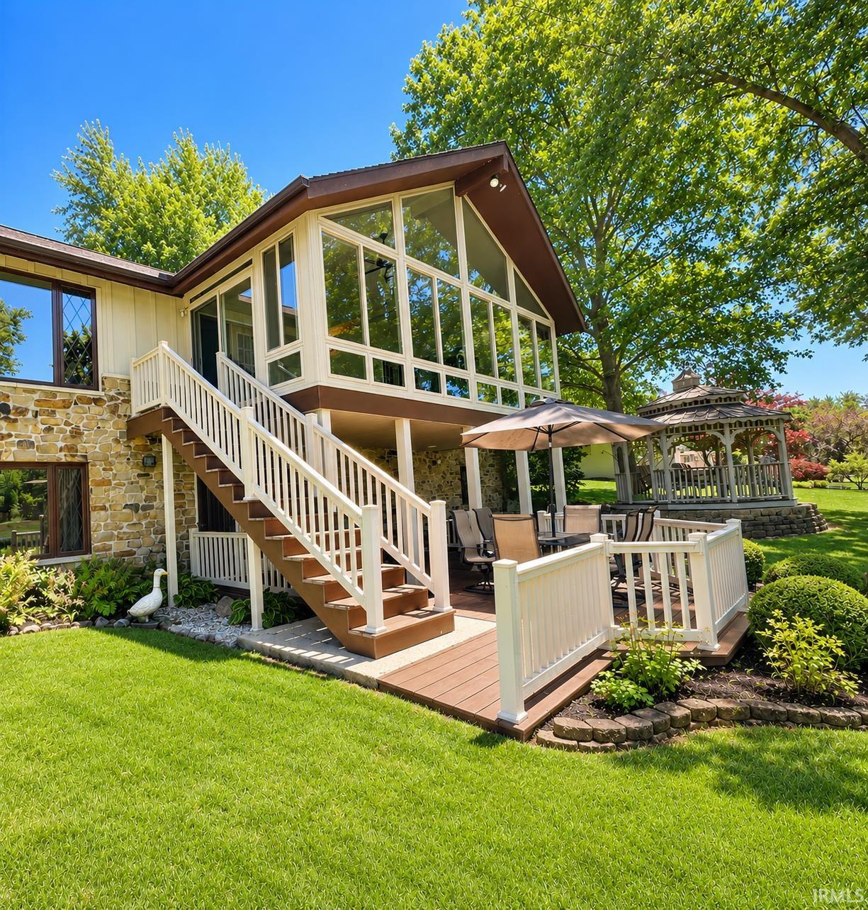 10 Green Hills Court