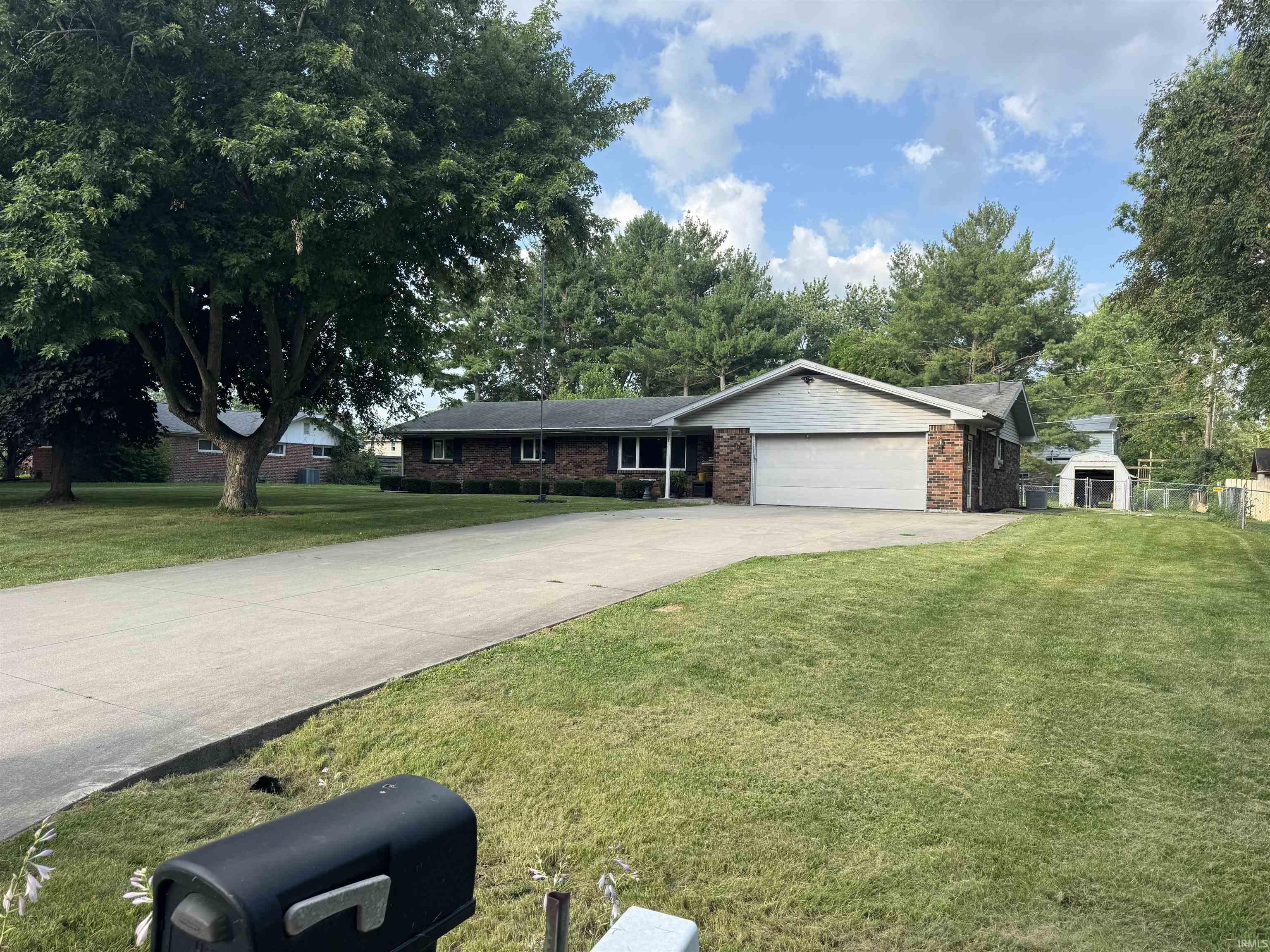 902 Pavalion Drive