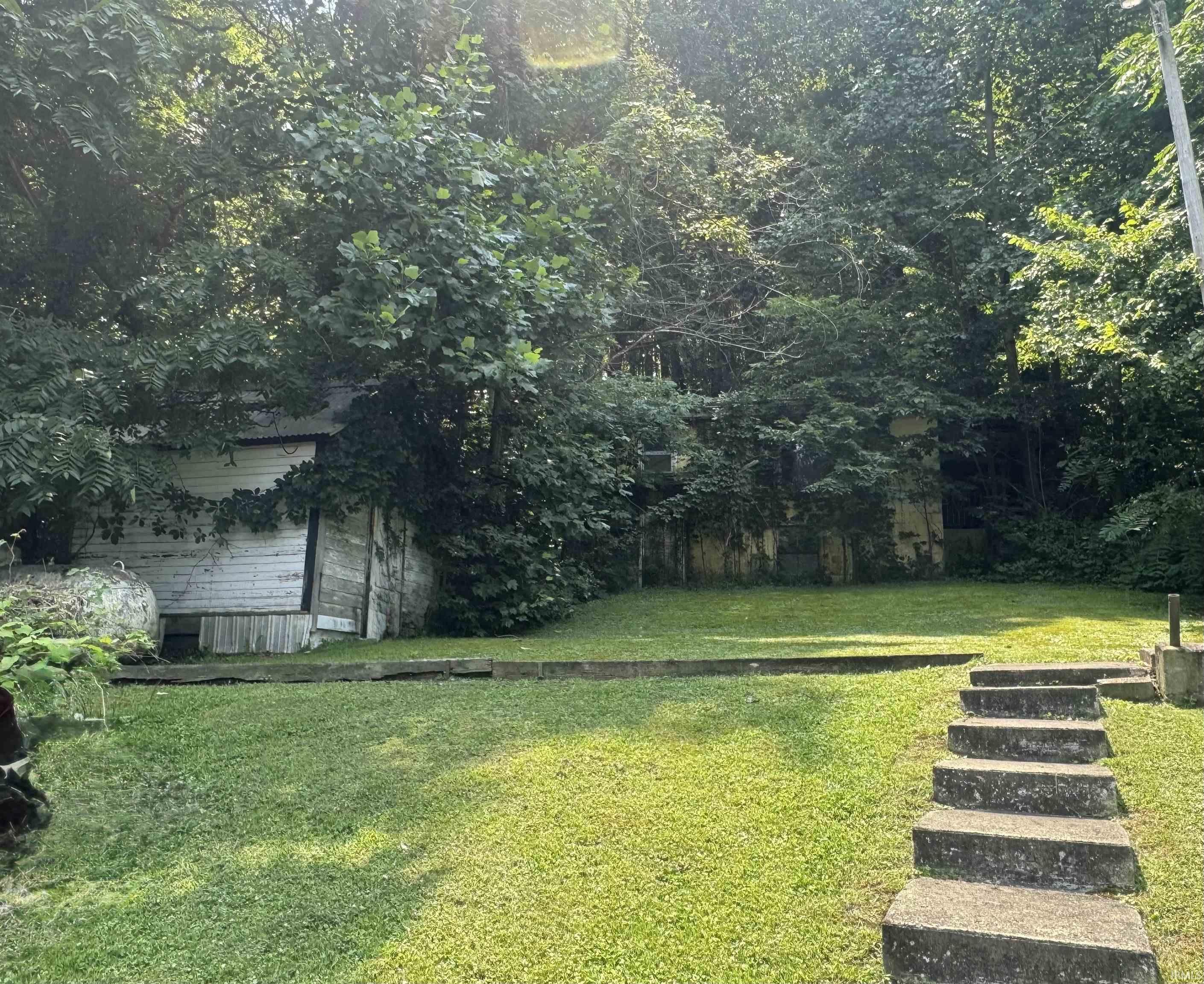 695 Riverside Drive