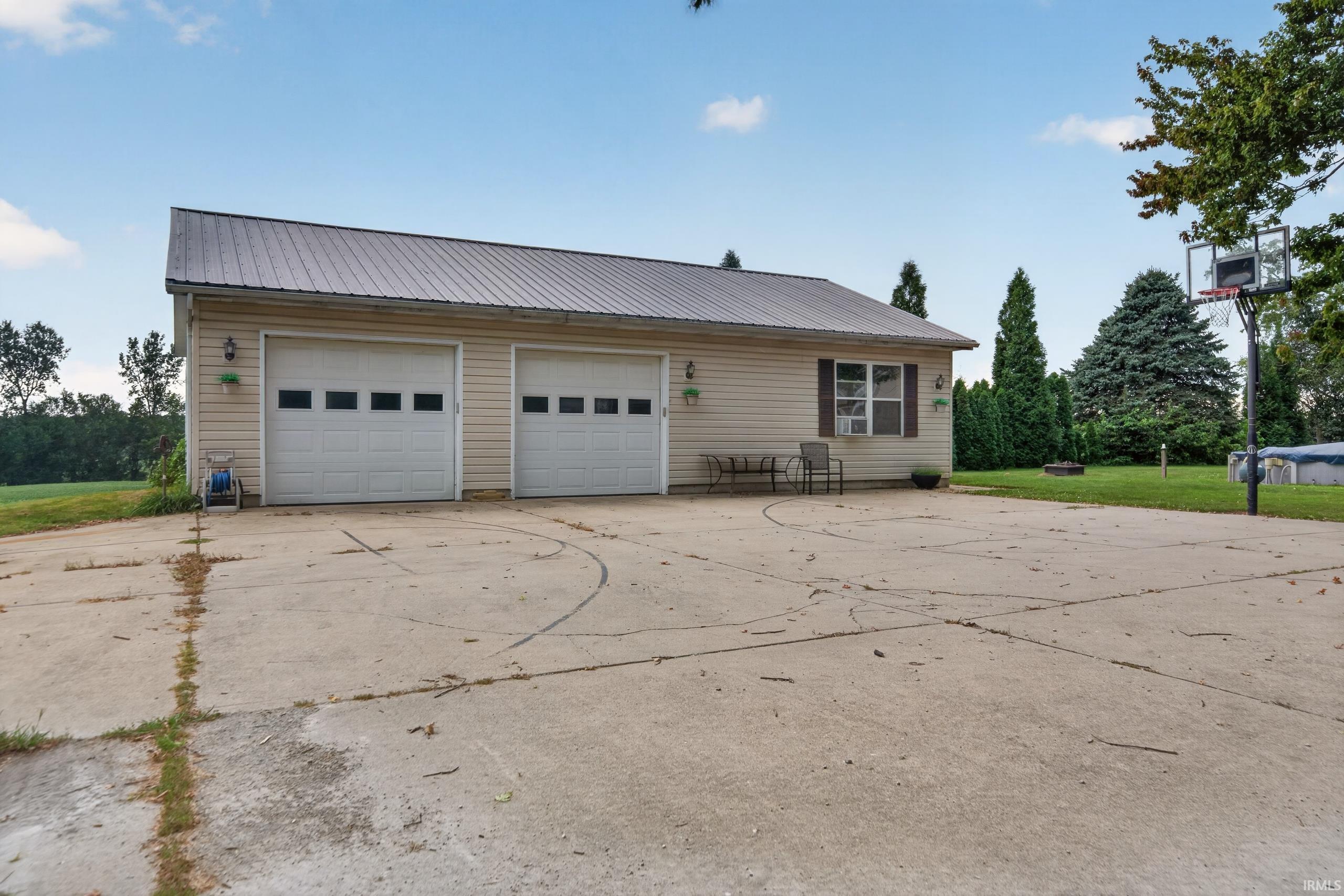 4351 W 900 N Road