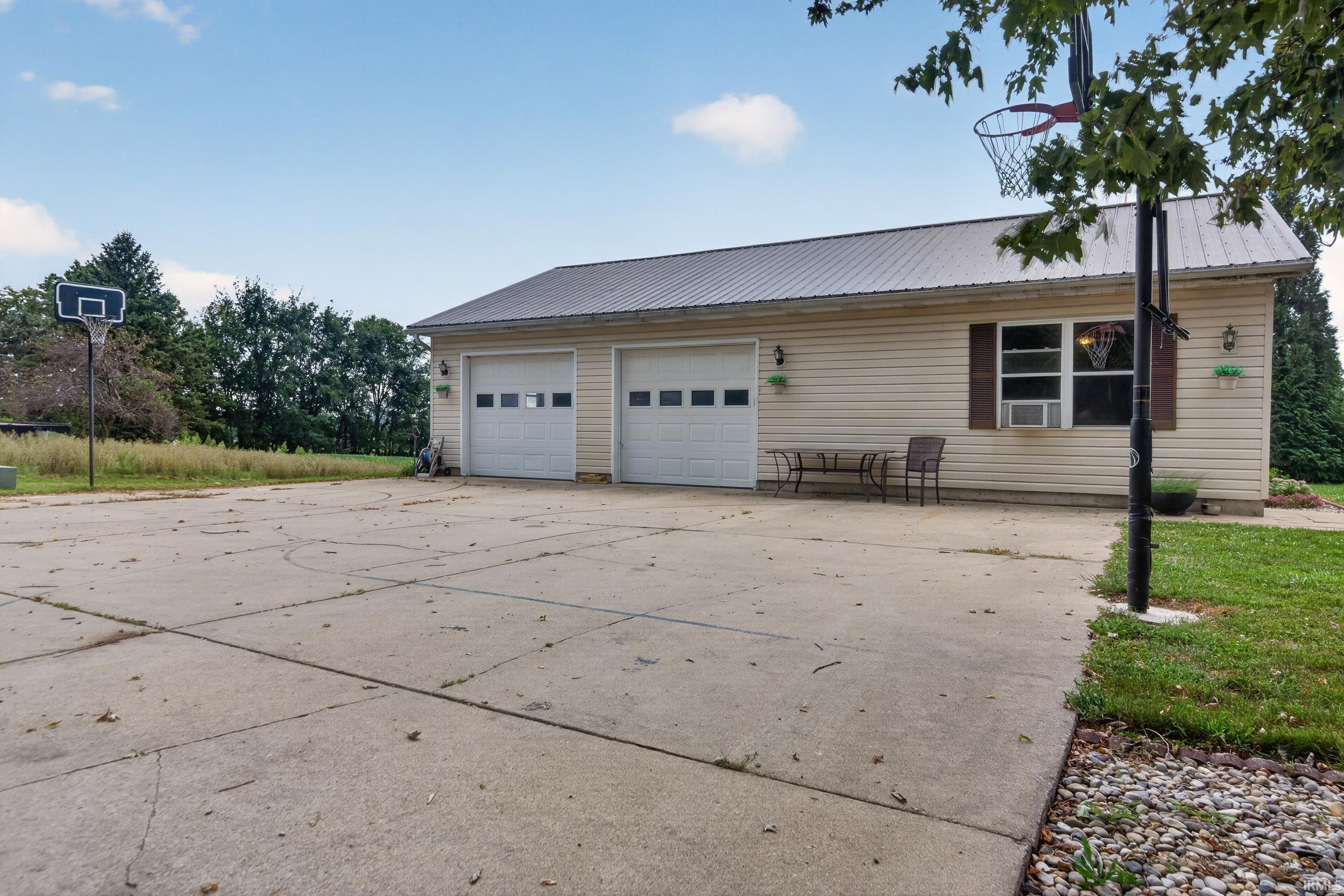4351 W 900 N Road