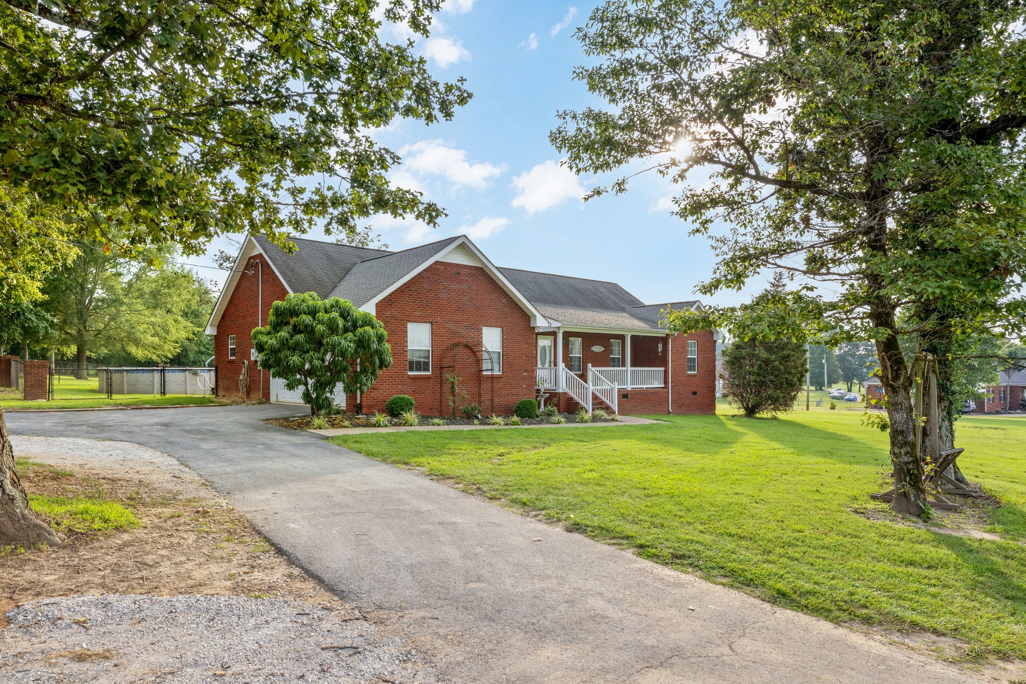 1718 Abiff Rd