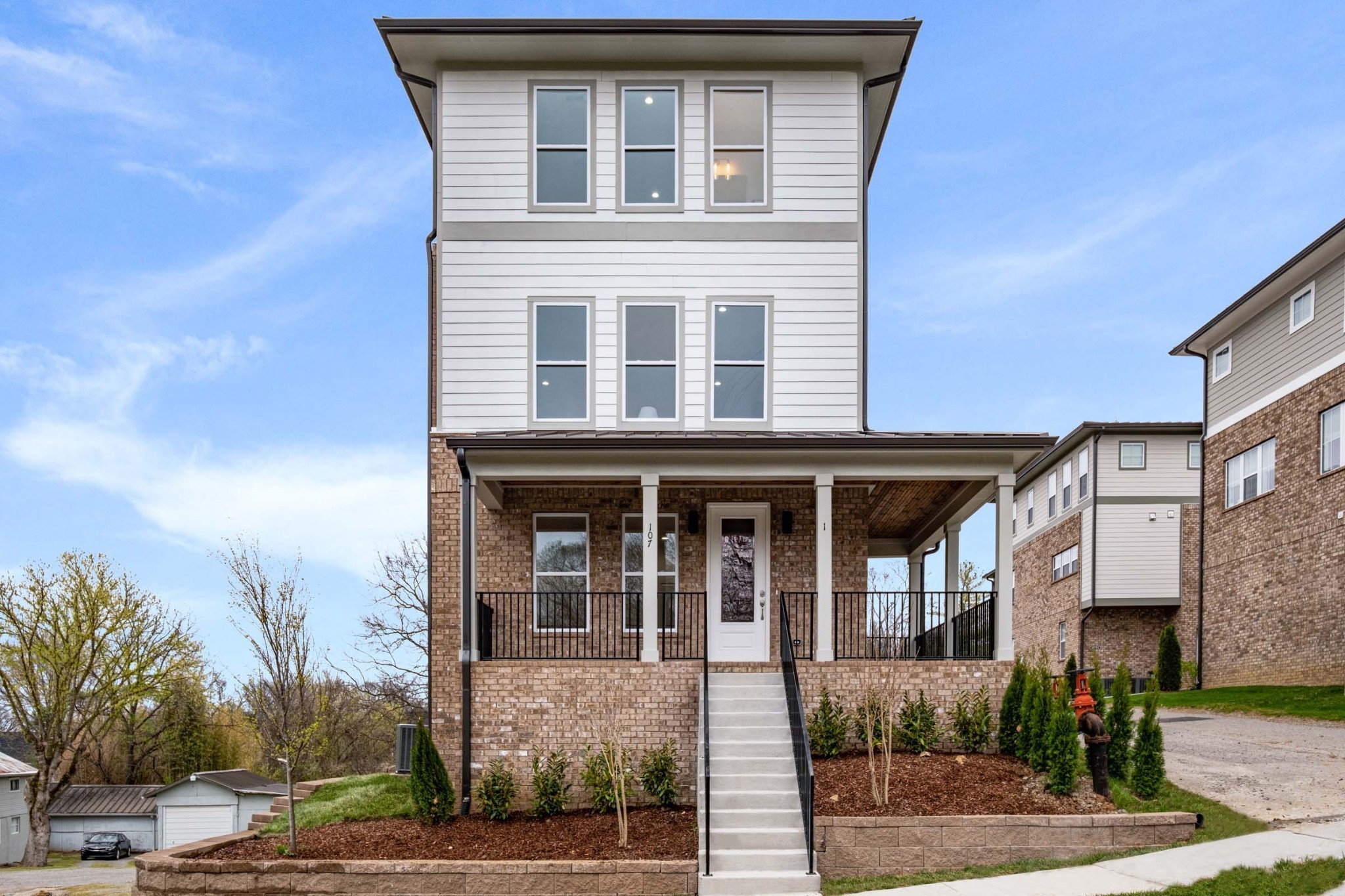 107 Demoss Rd Unit: 1