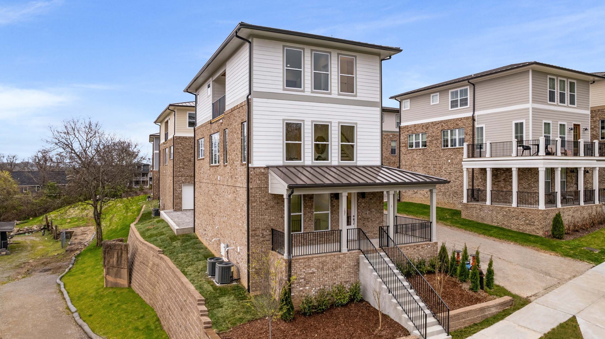 107 Demoss Rd Unit: 1
