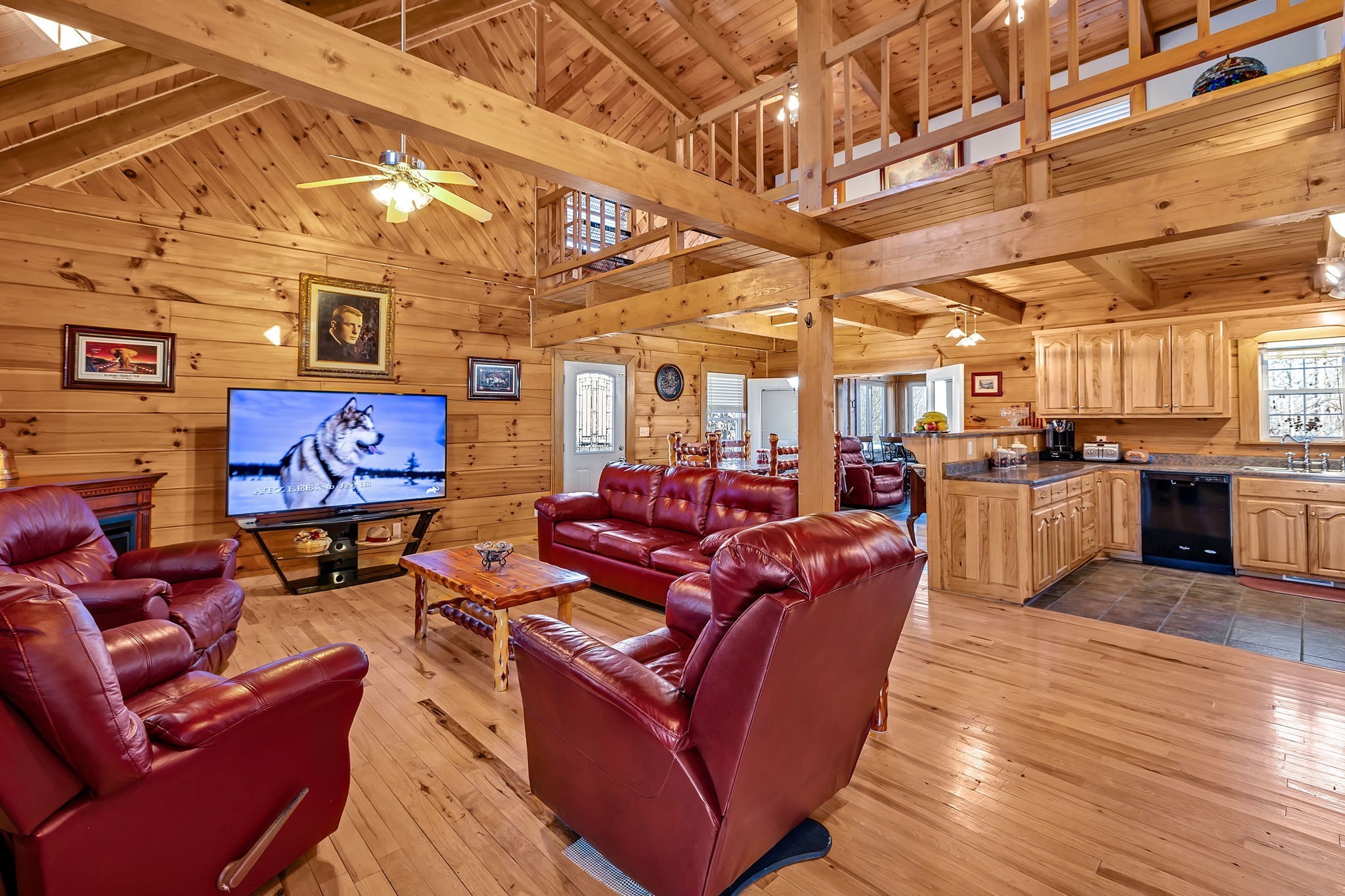 135 Countrywood Ln
