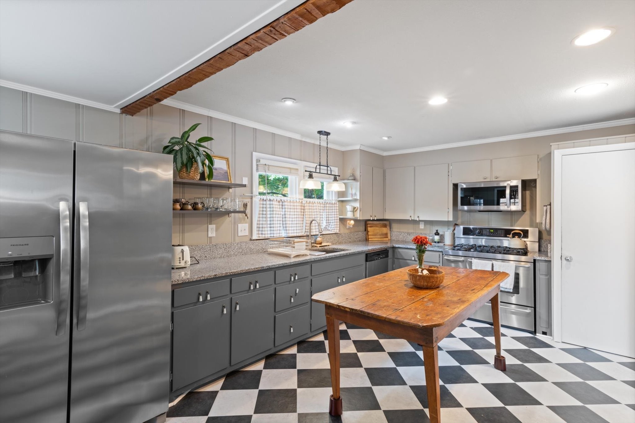 304 Highland Ave