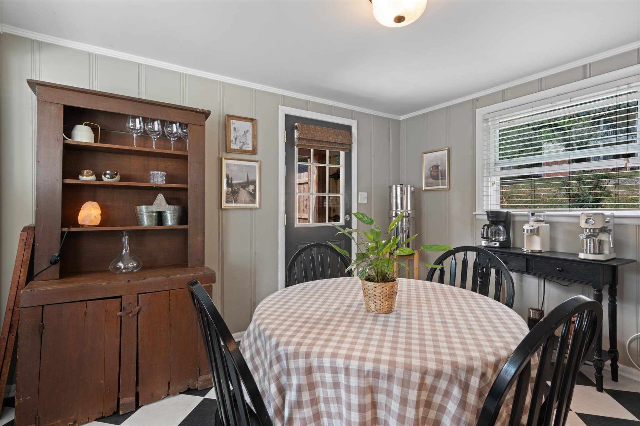 304 Highland Ave