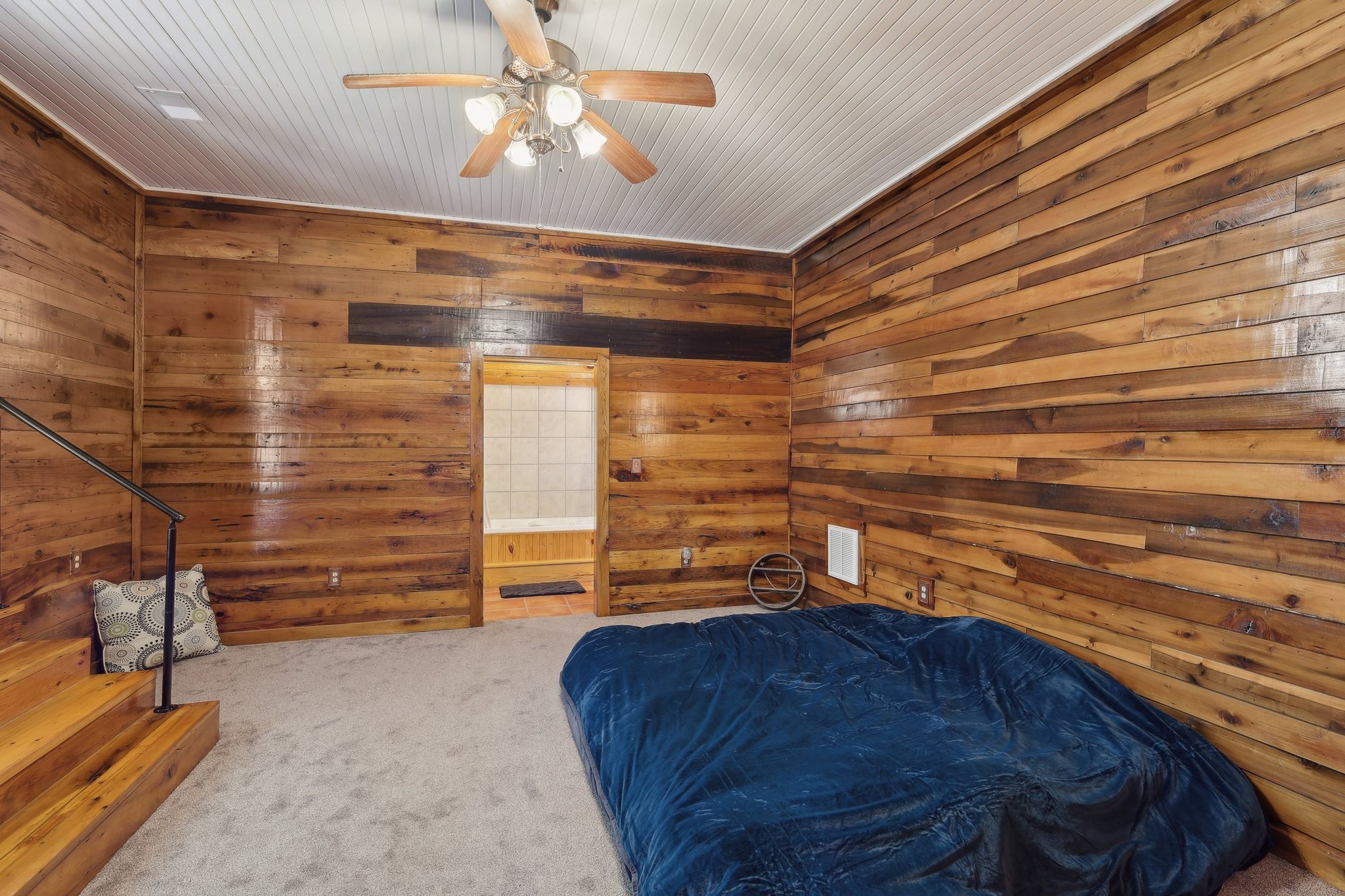 102 Nall Ave