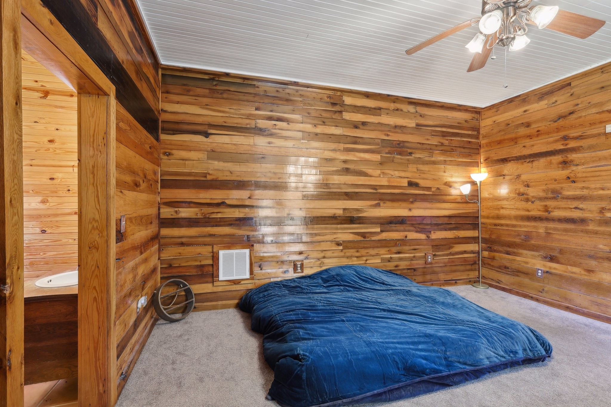 102 Nall Ave