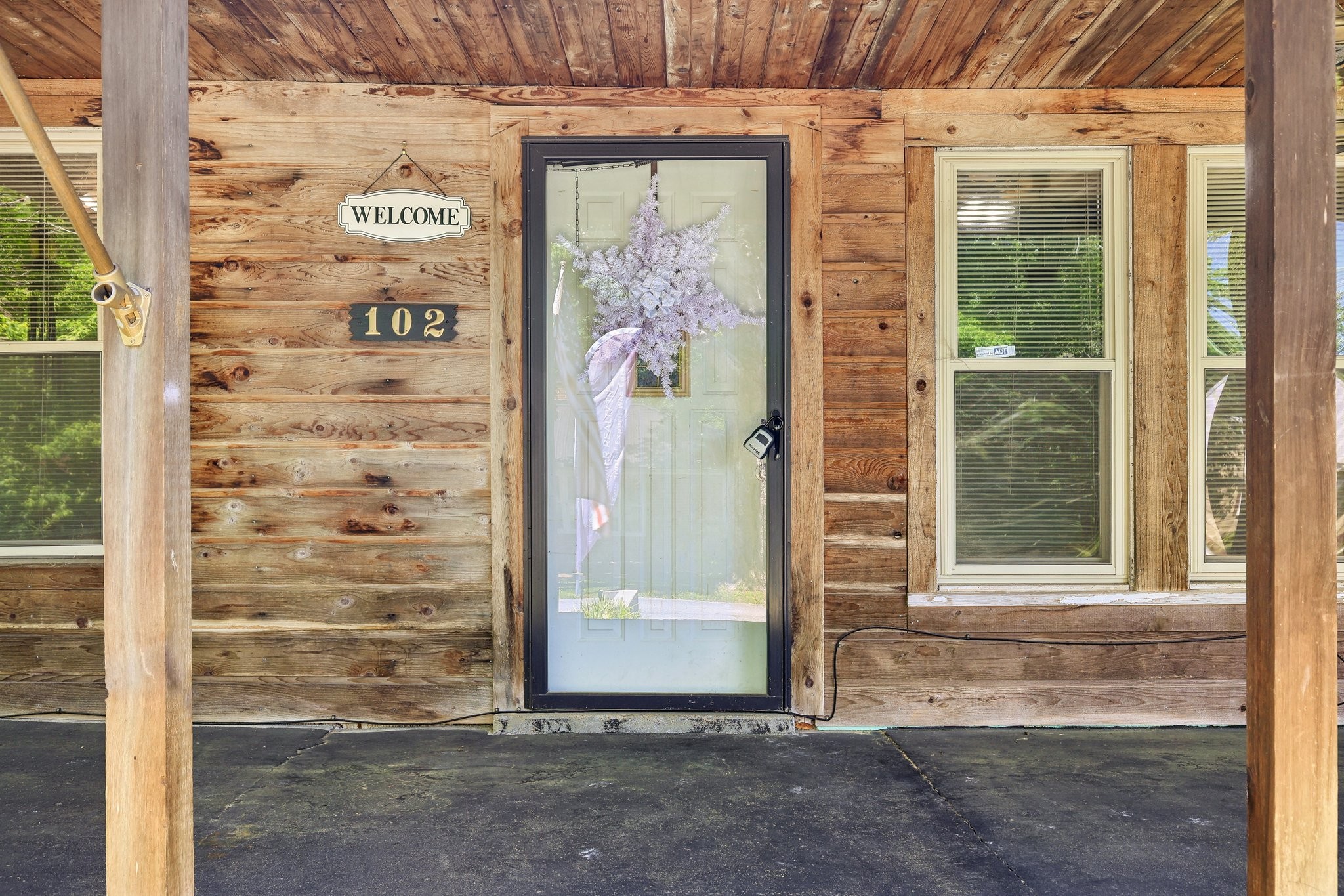 102 Nall Ave