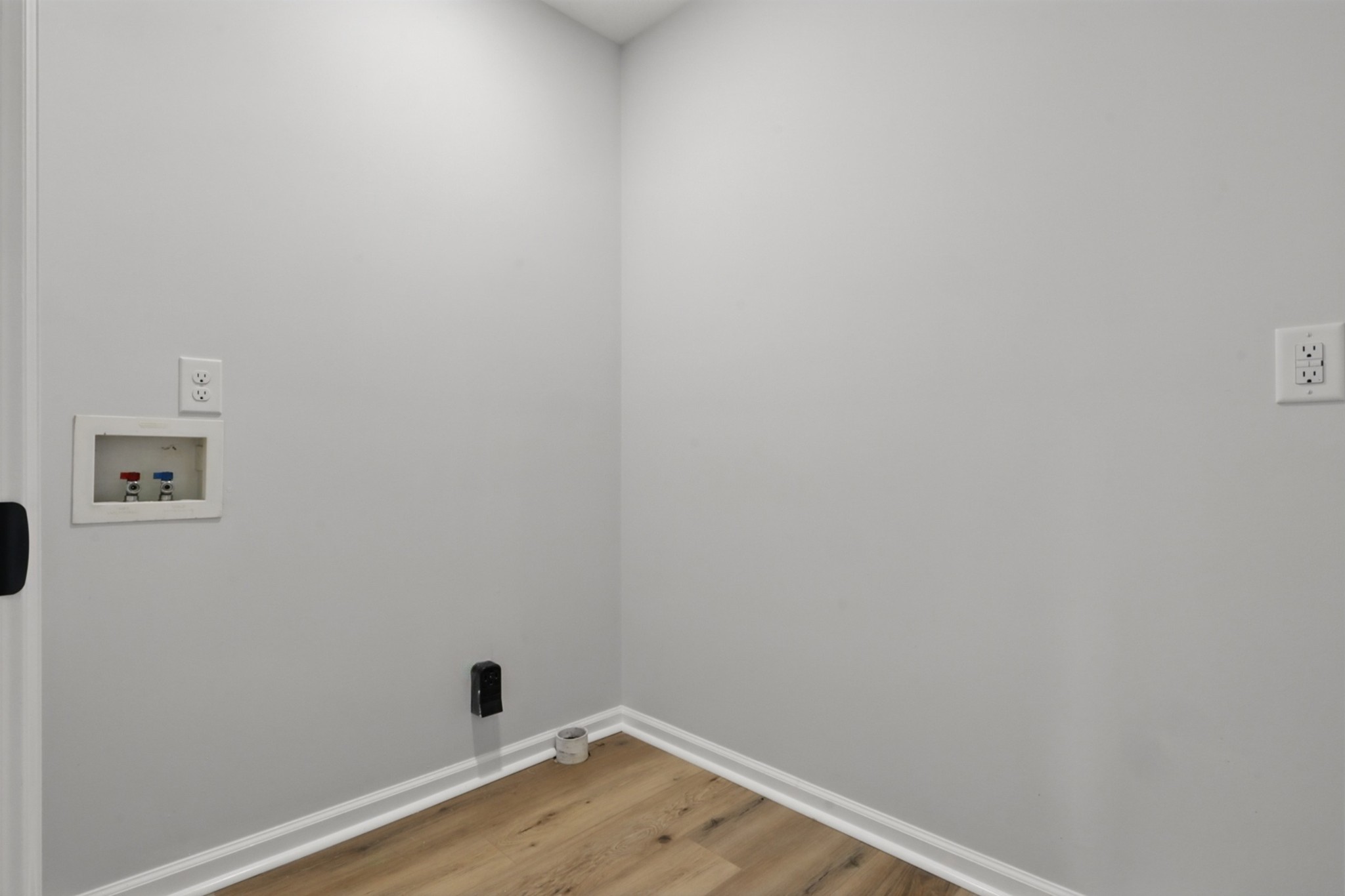 2717 Cayuga Dr