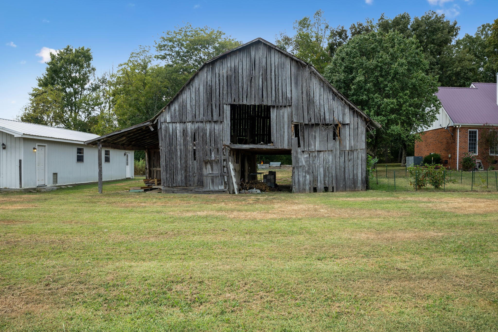 2550 Thompson Rd