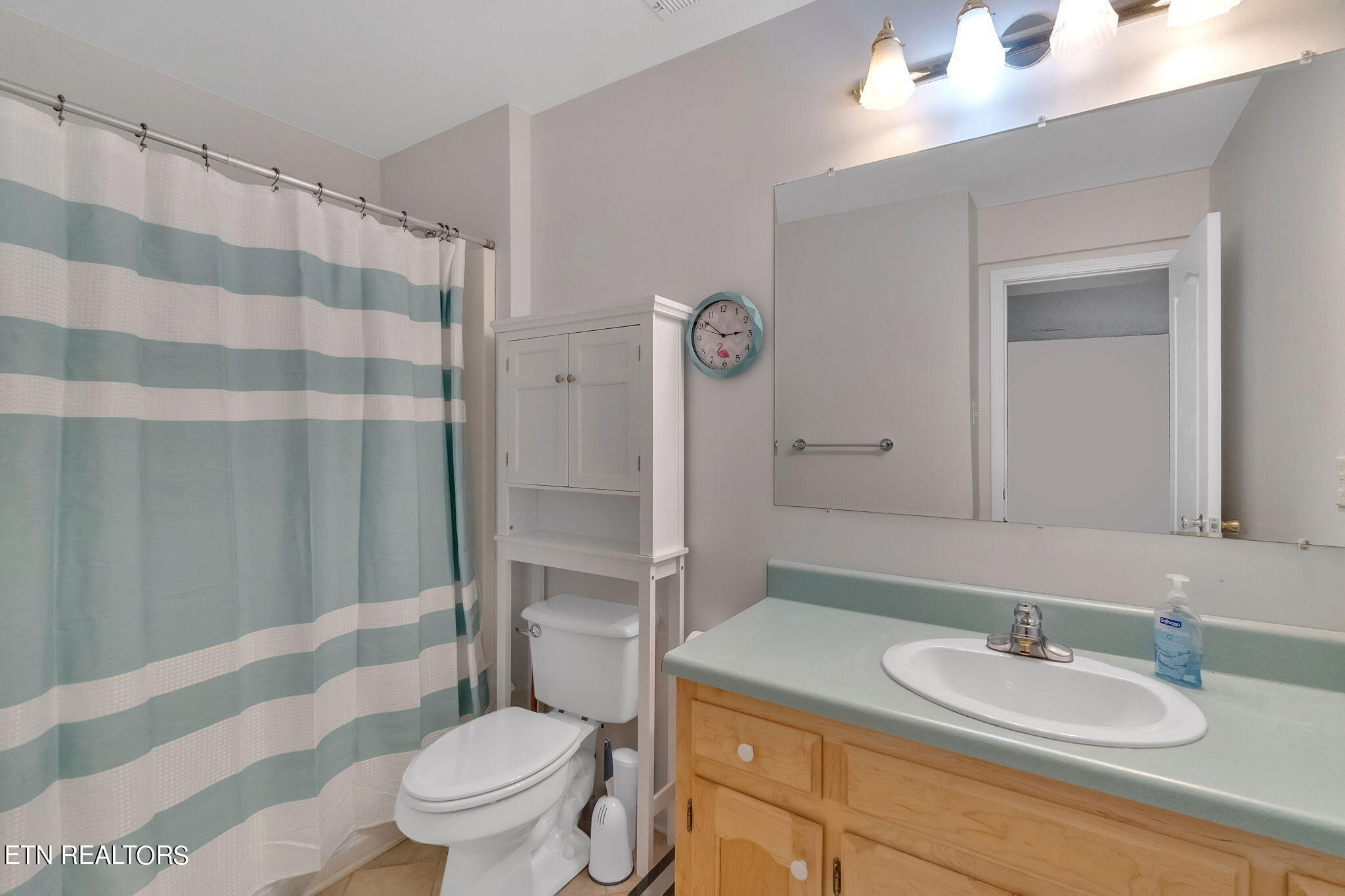 1829 Southcliff Drive