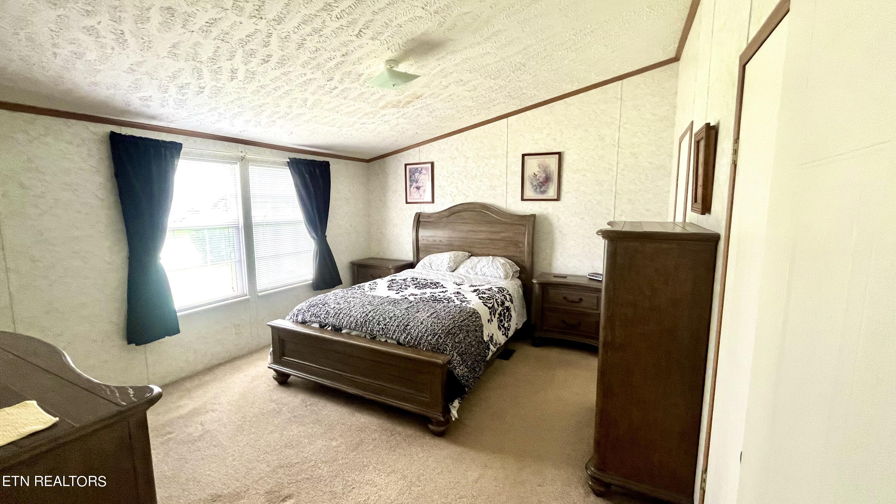 1044 Little Dogwood Rd