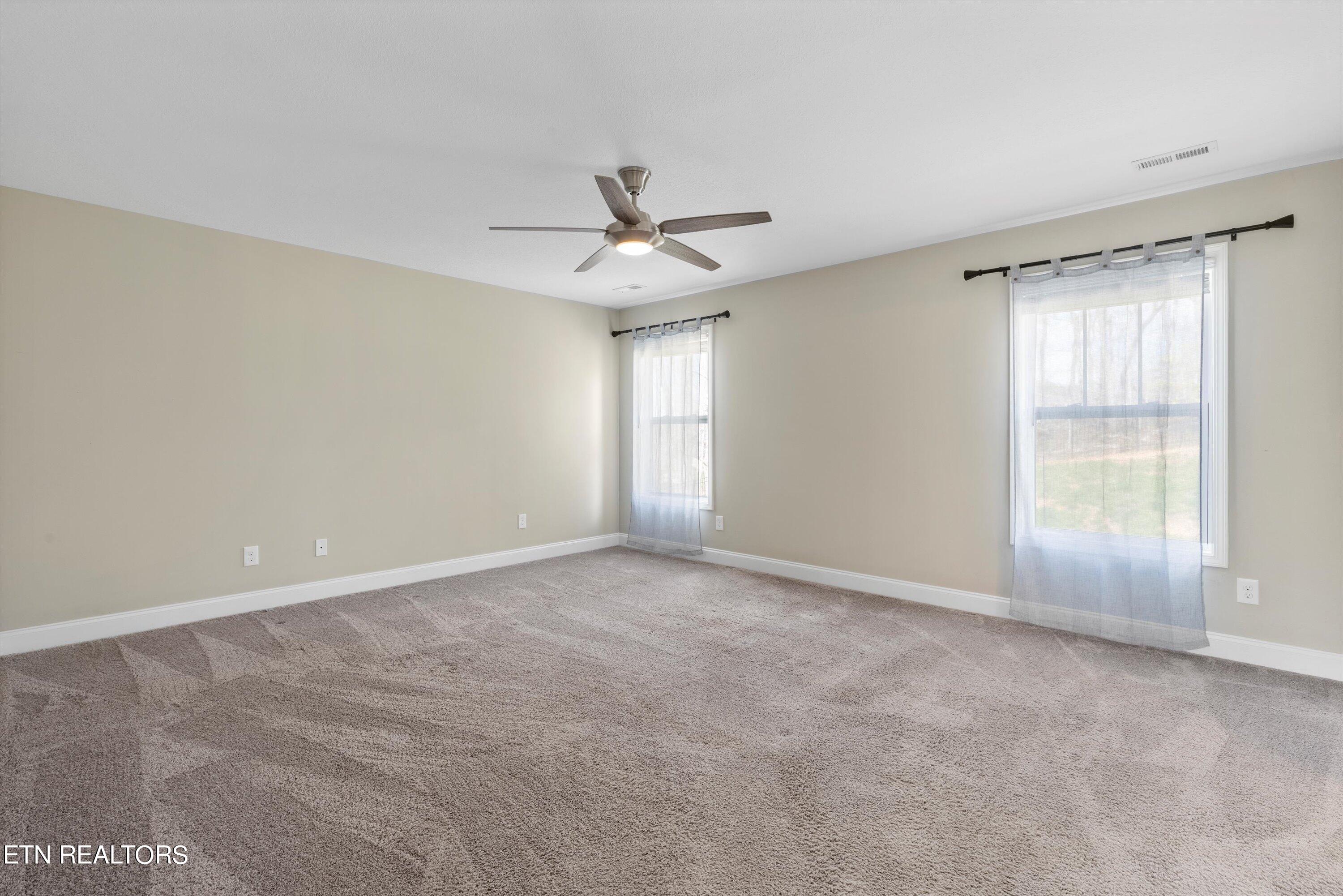 104 Mistletoeberry Rd