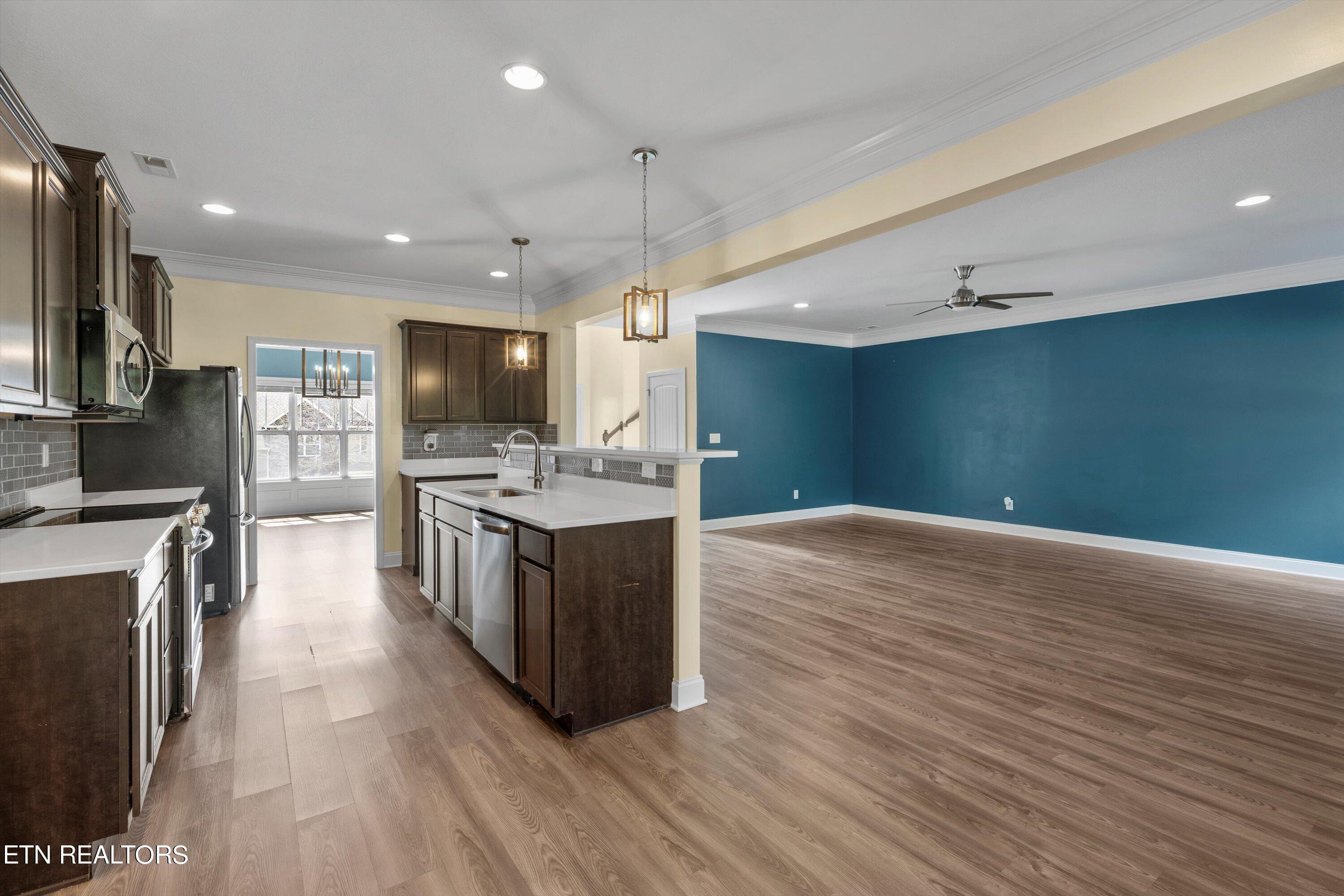 104 Mistletoeberry Rd