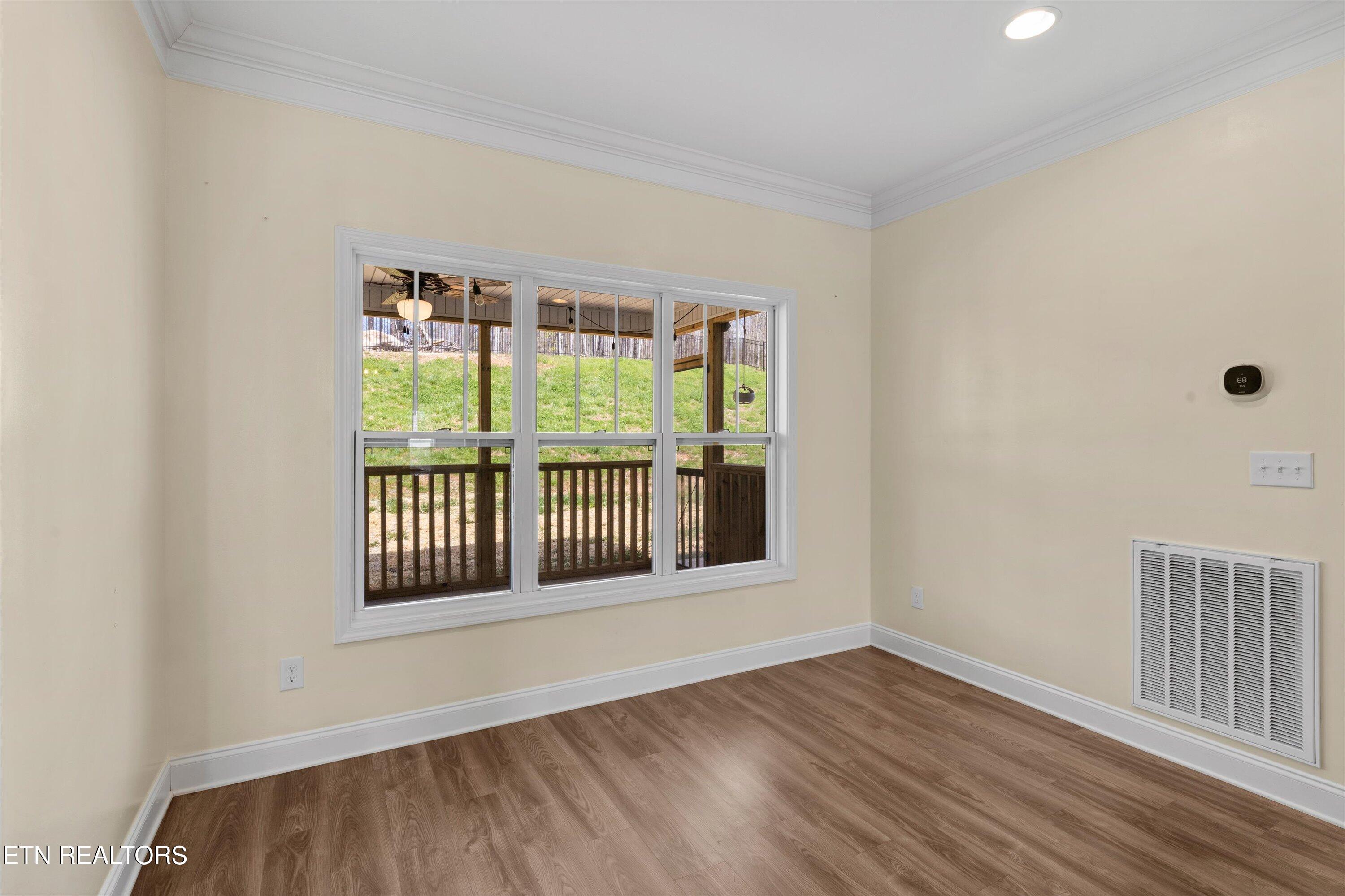 104 Mistletoeberry Rd