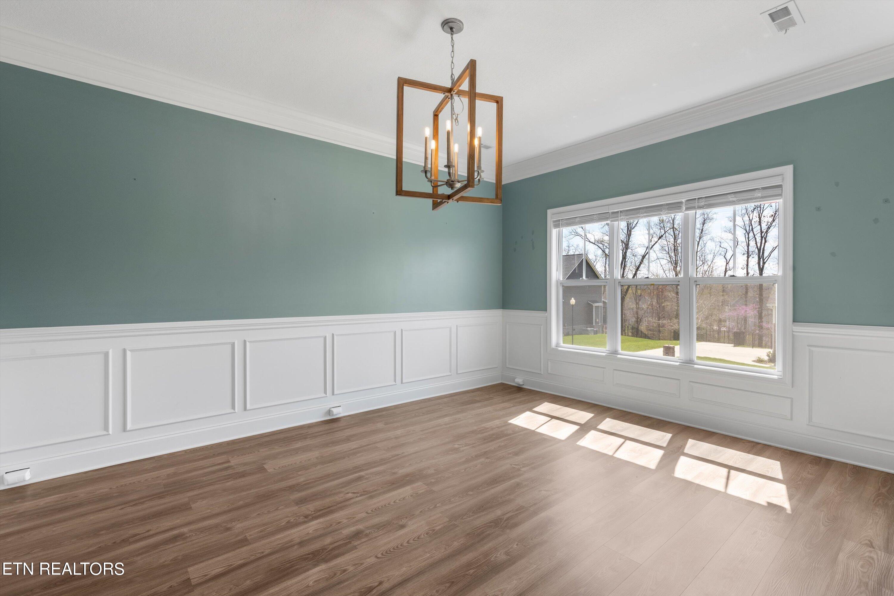 104 Mistletoeberry Rd