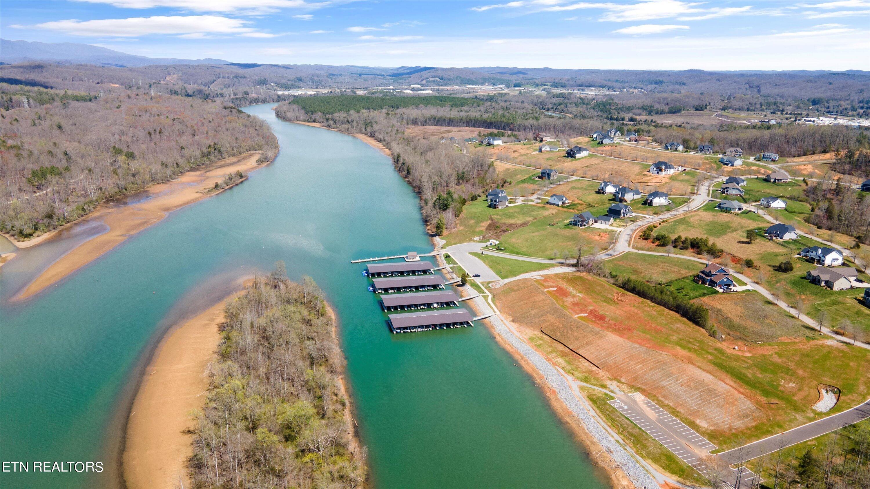 104 Mistletoeberry Rd