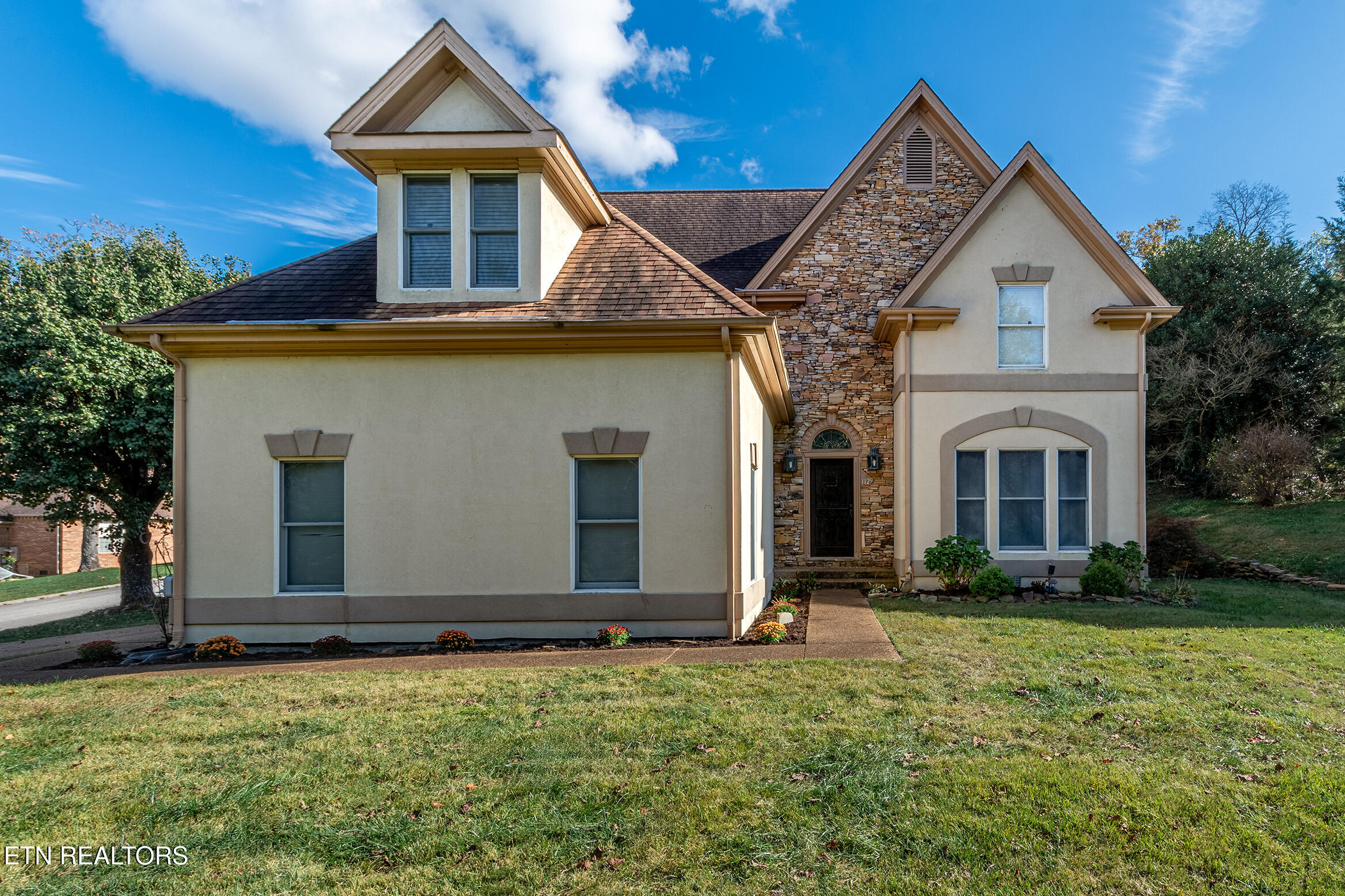 1129 Brentwood Point
